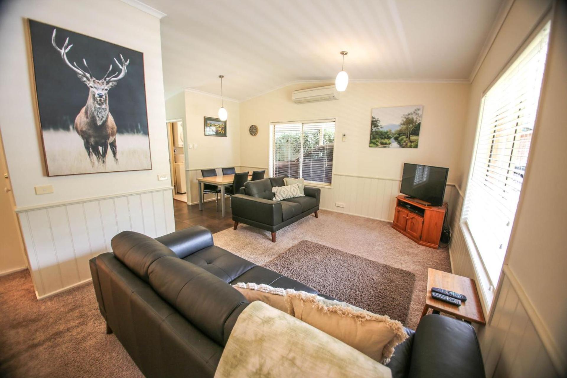 Holiday home Silver Birches Village - Unit 8 Bright