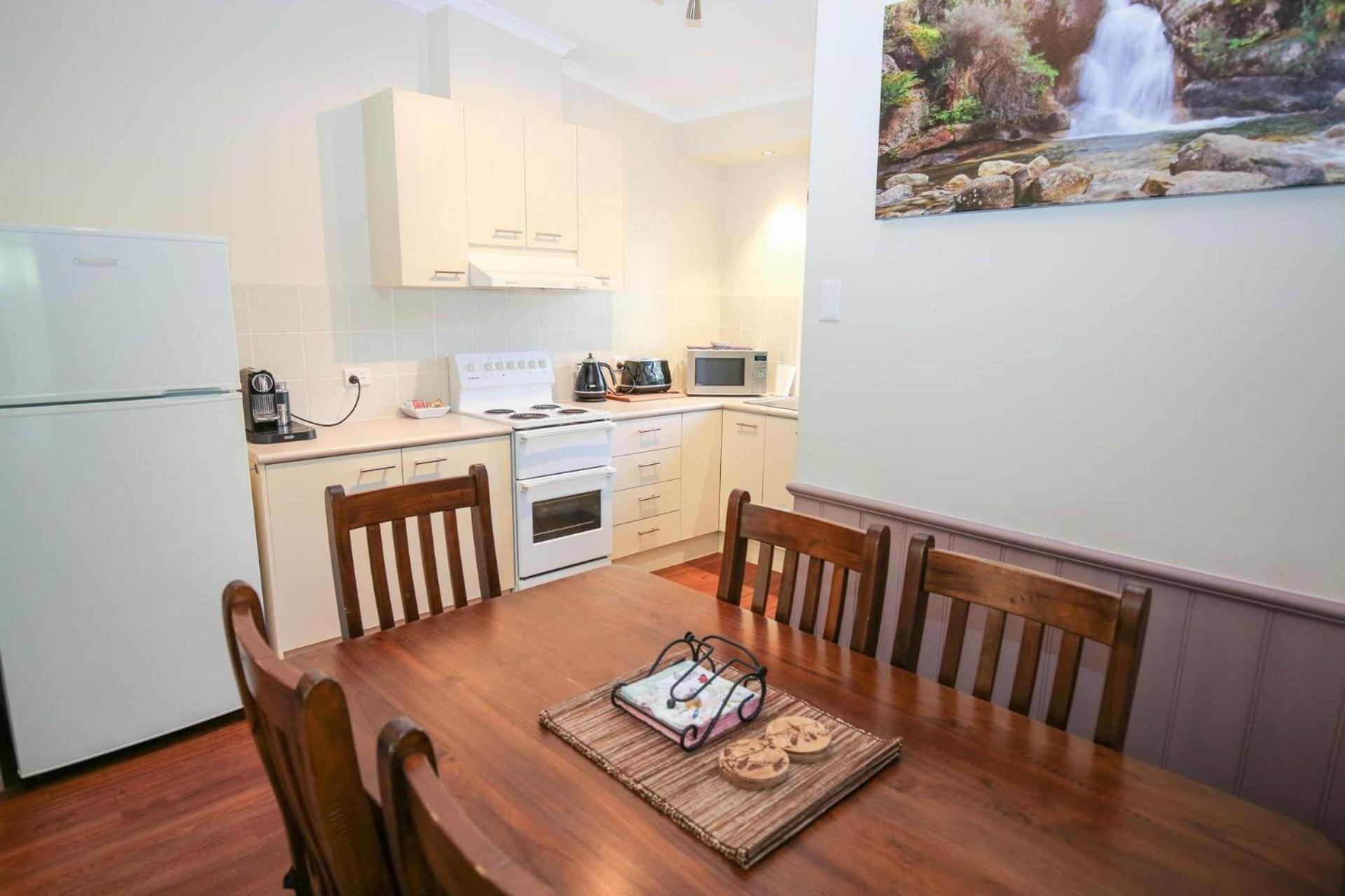 Silver Birches Village - Unit 7 * Bright
