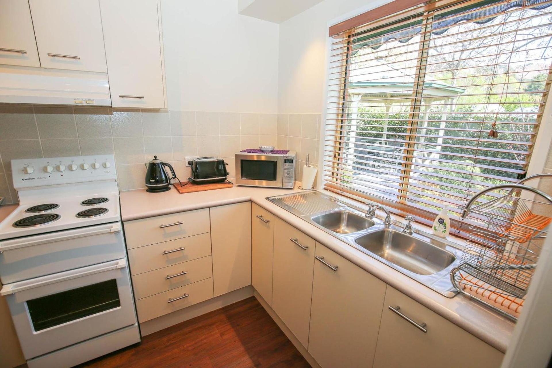 Silver Birches Village - Unit 7 * Bright