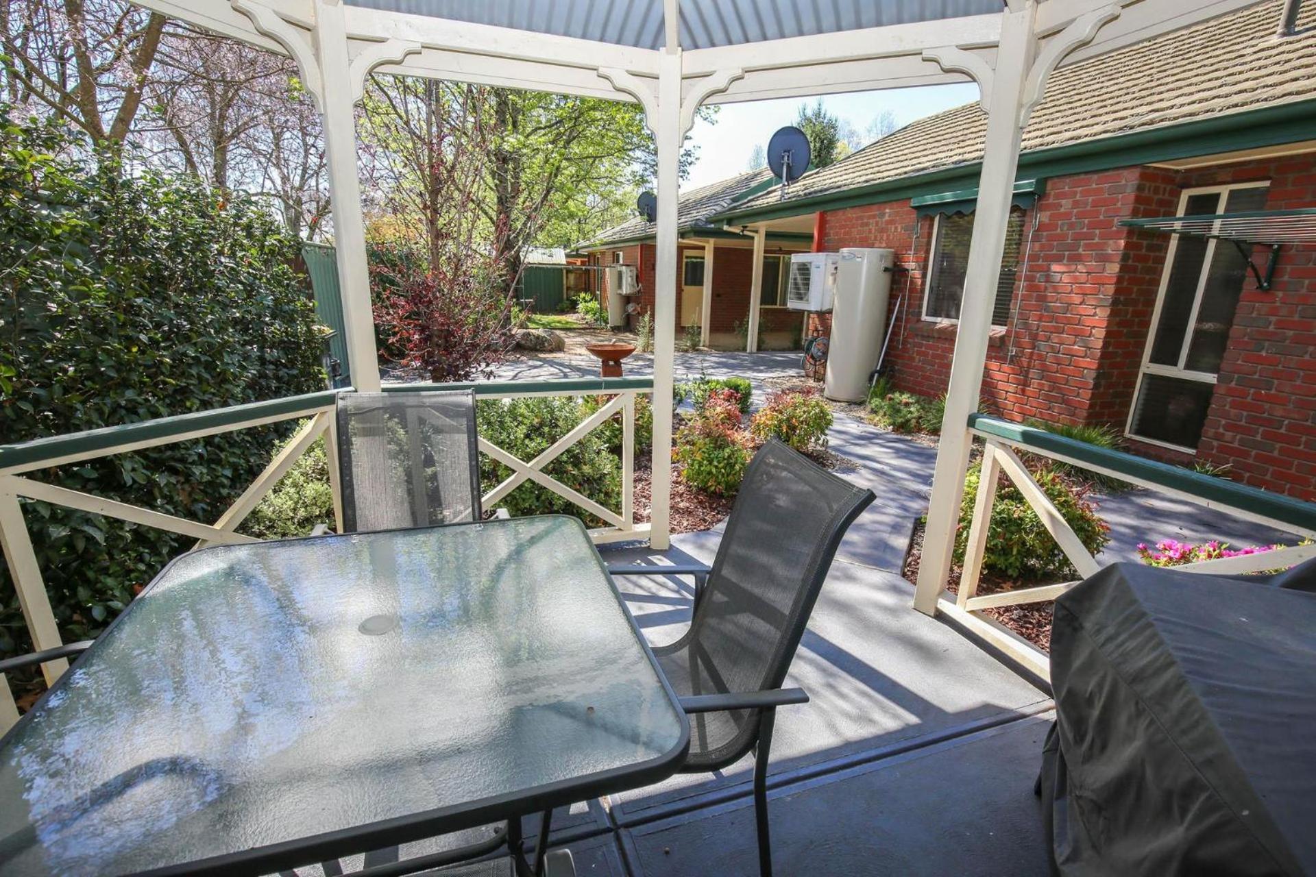 Silver Birches Village - Unit 7 Bright