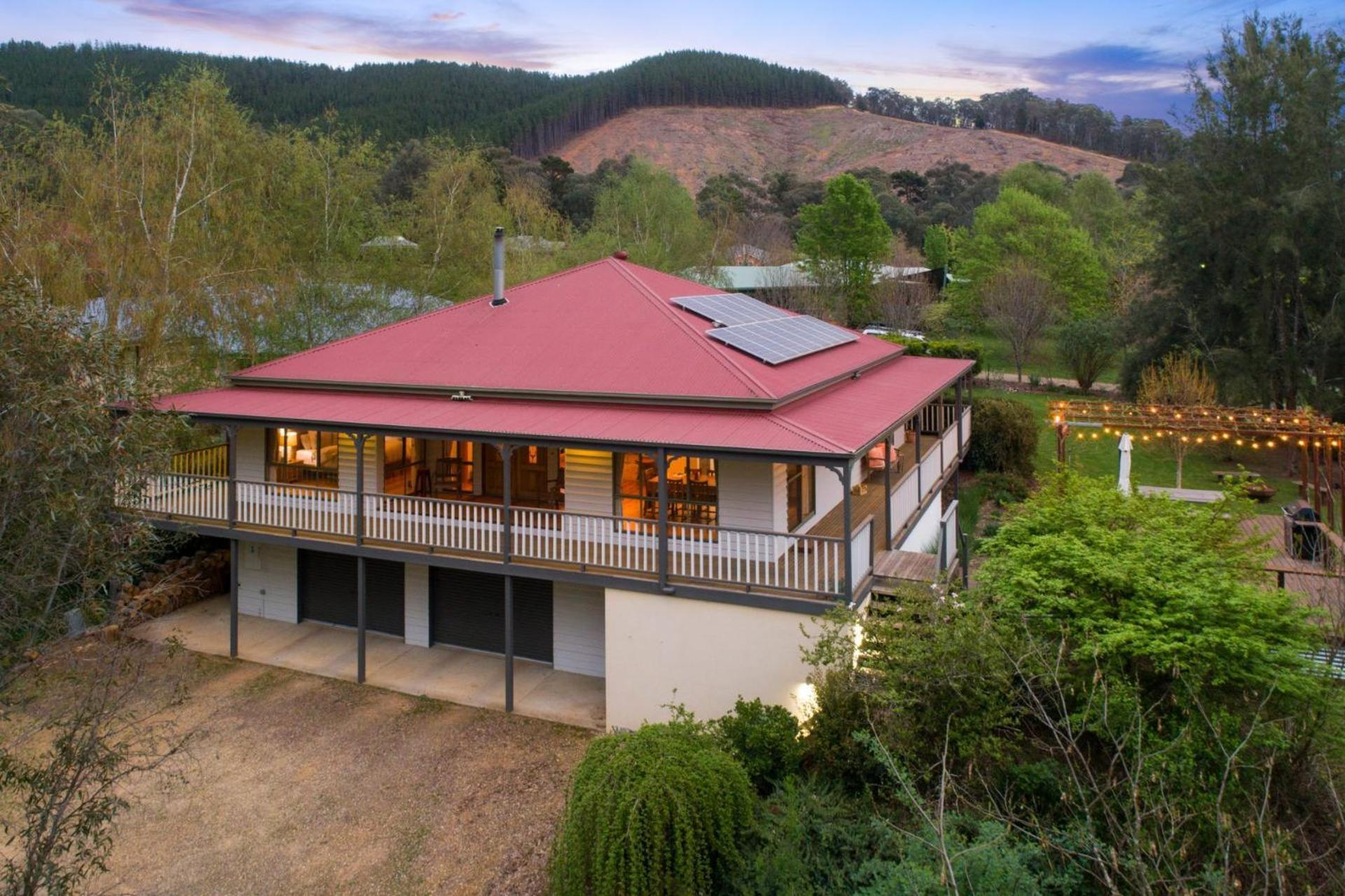Holiday home Seasons On Mystic Bright