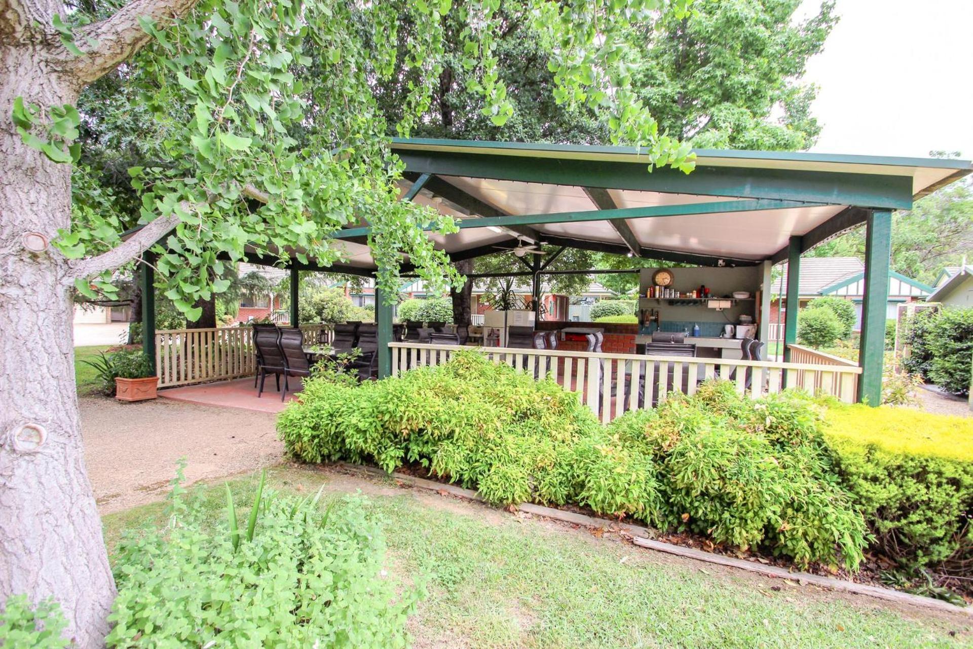 Silver Birches Village - Unit 6 * Bright