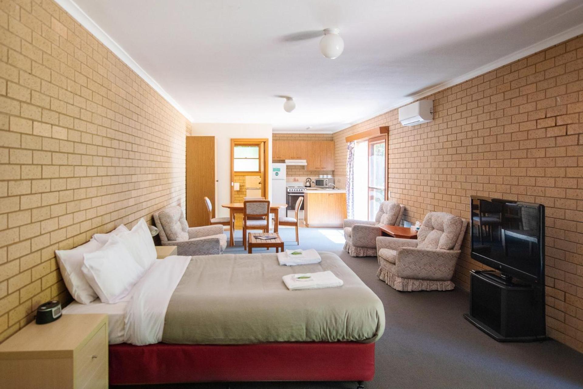 Holiday home Delany - 6 Bedrooms Bright