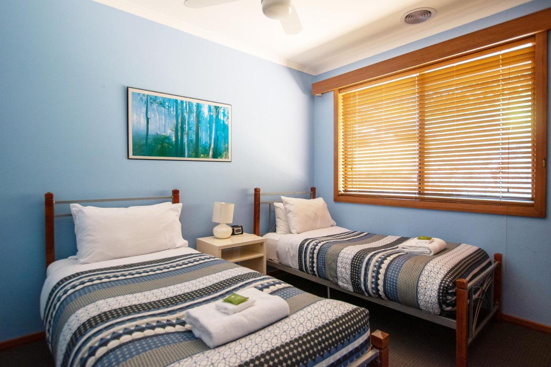Delany - 5 Bedrooms Holiday home