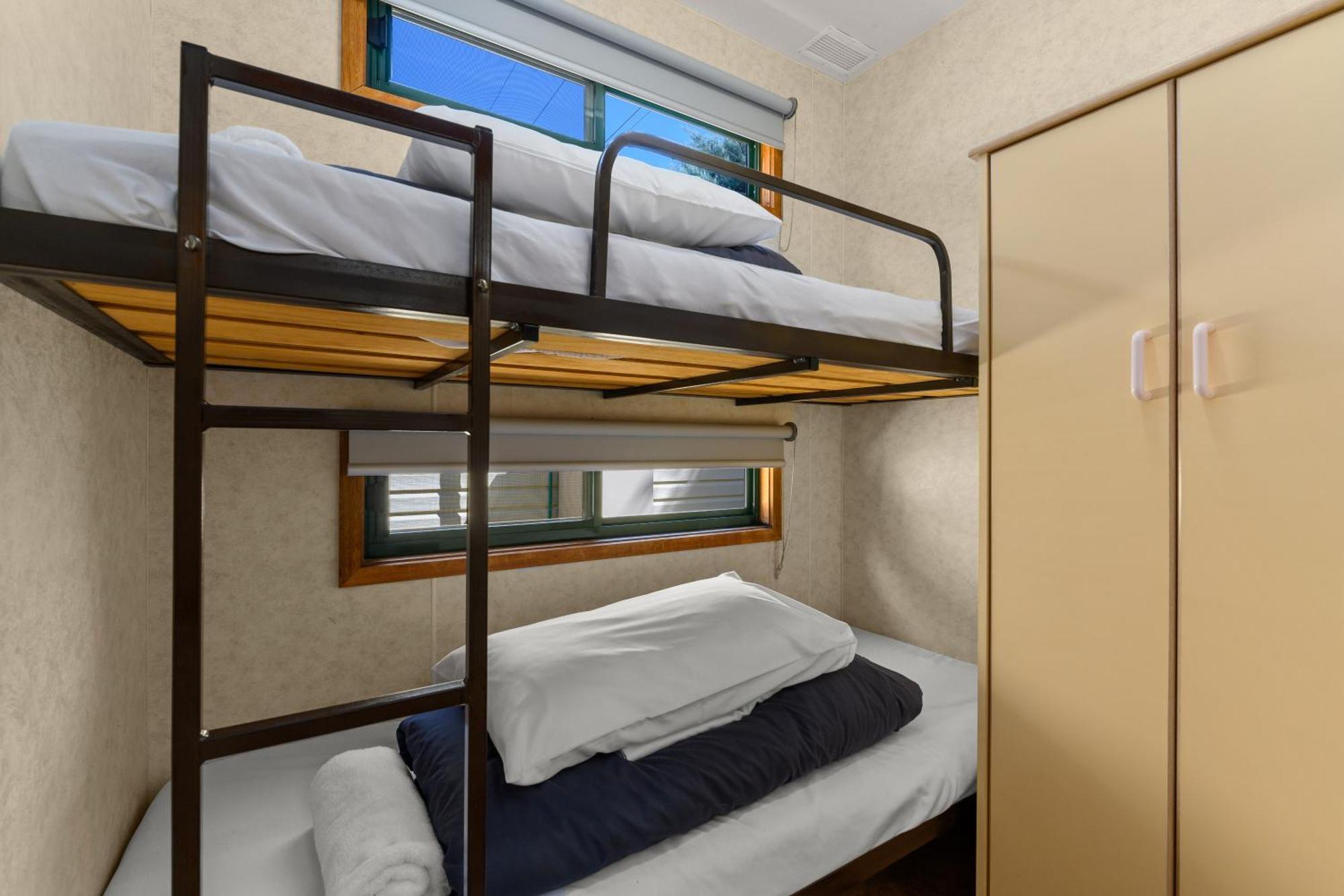 Riverside 4*