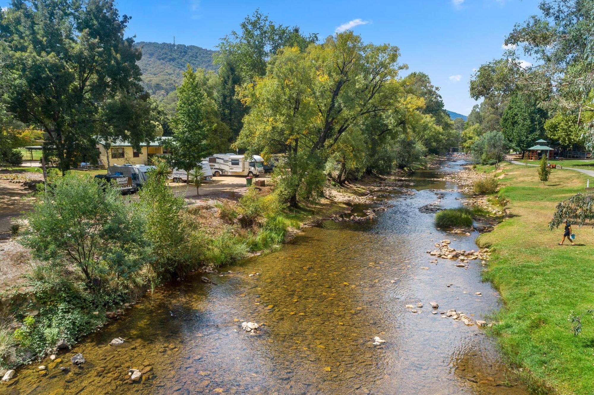 Riverside 4* Bright