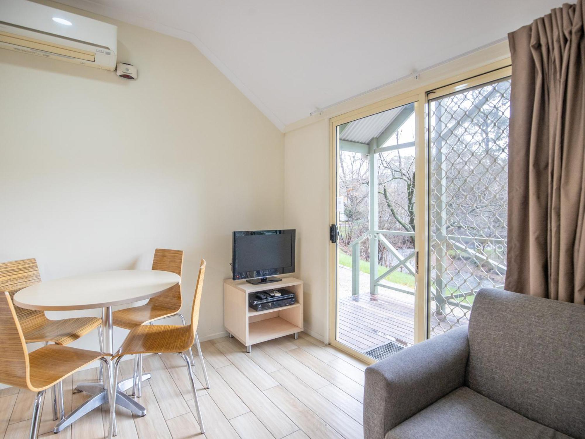 Nrma Holiday park Bright