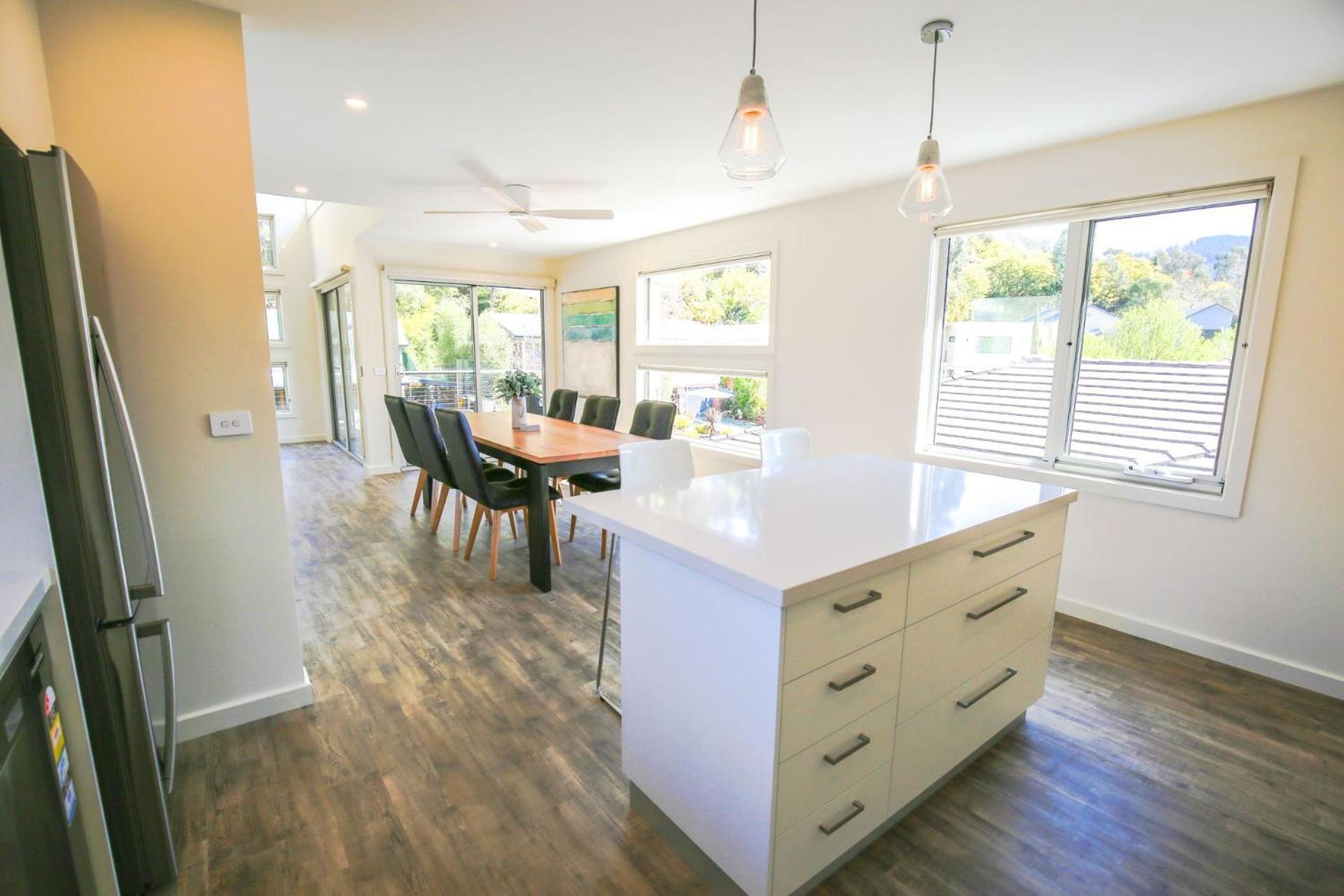 A Pear Tree Loft Holiday home Bright