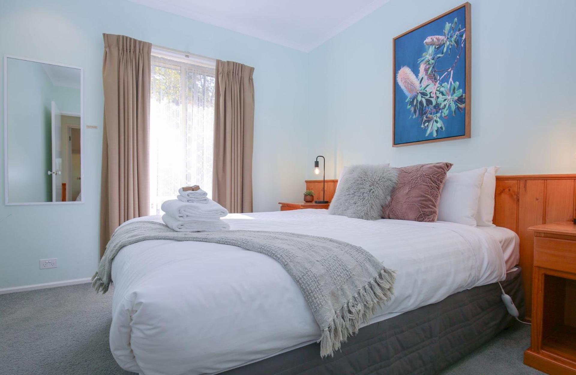 Silver Birches Village - Unit 3 Bright
