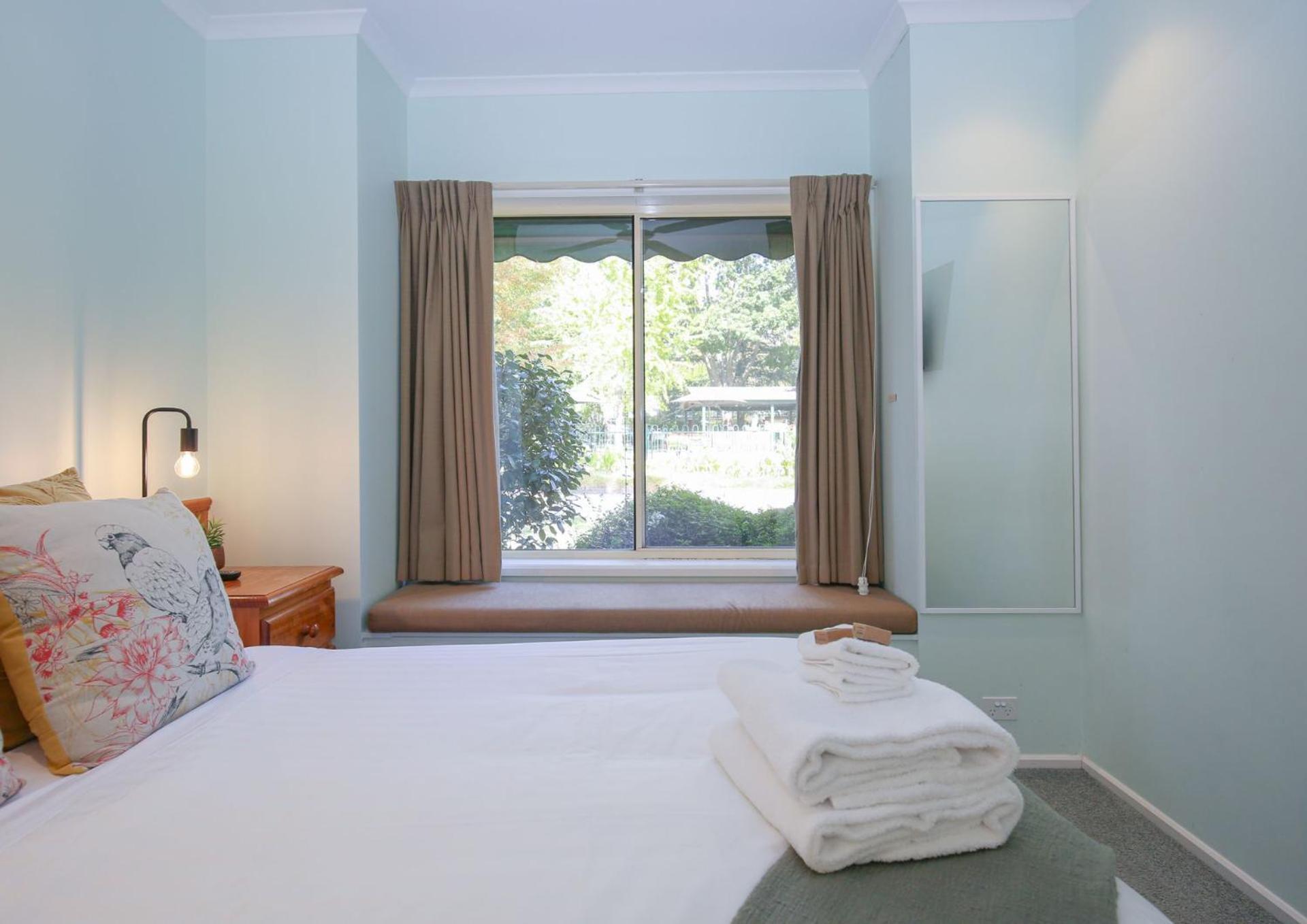 Silver Birches Village - Unit 3 Bright