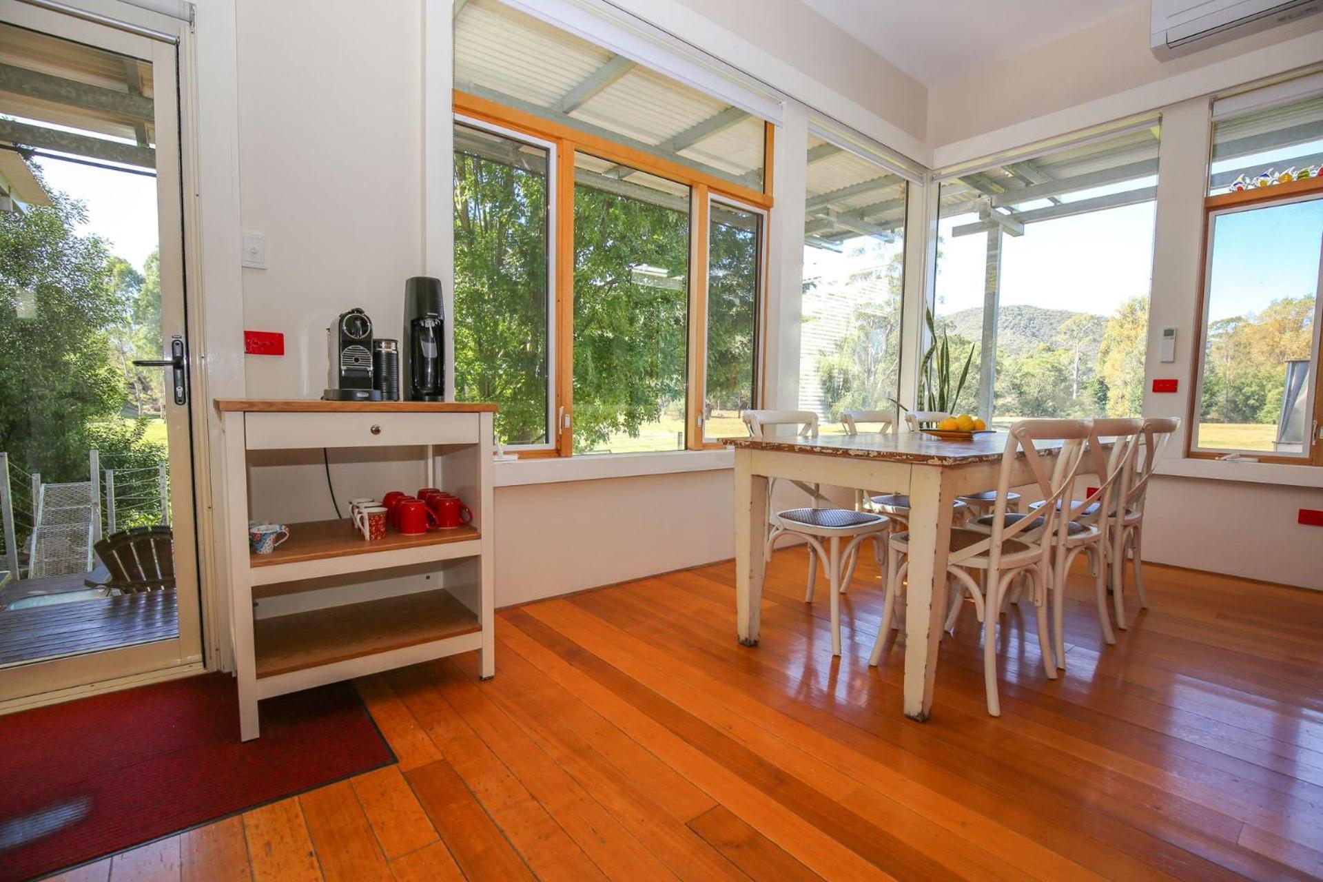 The Boat House Holiday home Bright