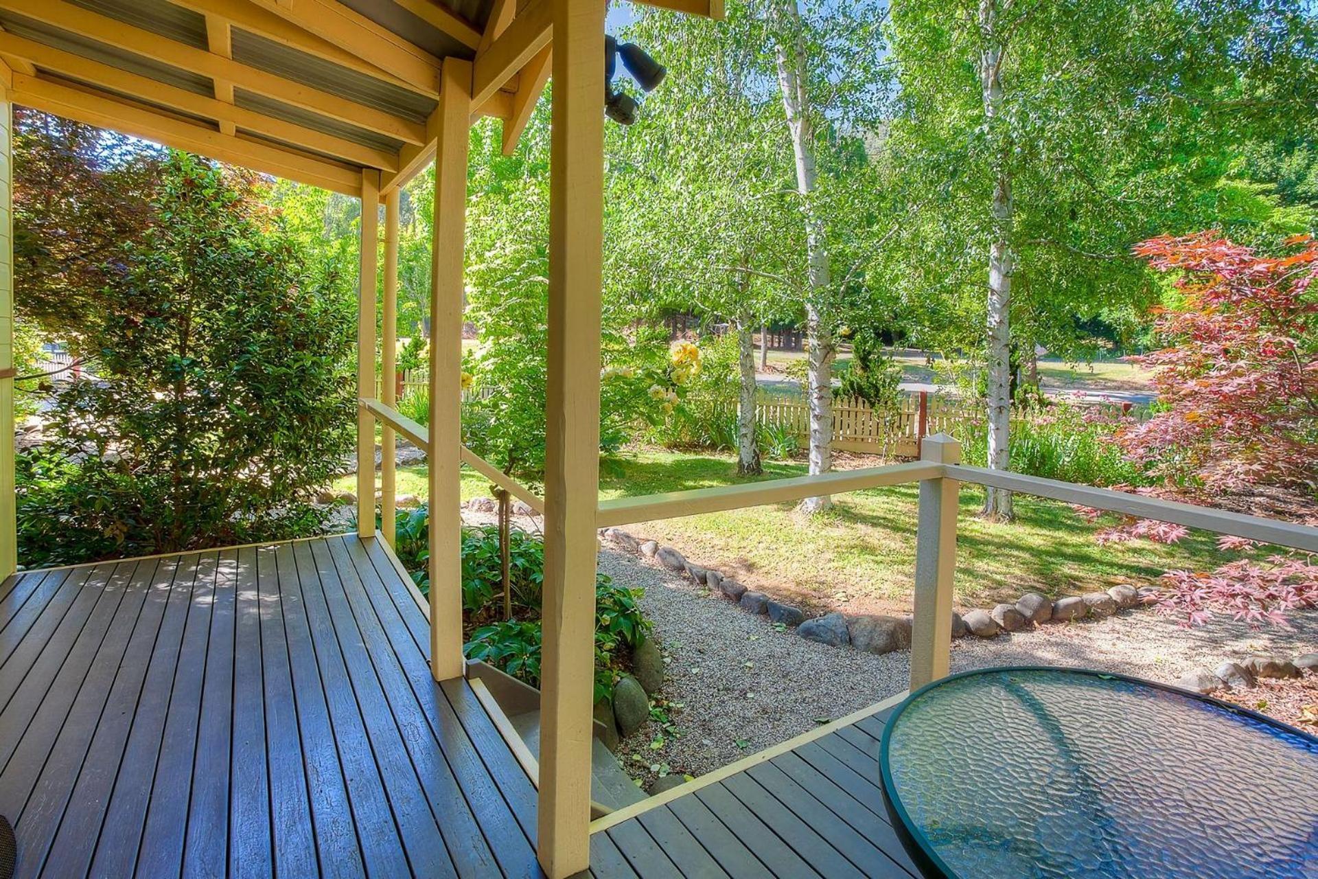Autumn Abode - One Holiday home Bright