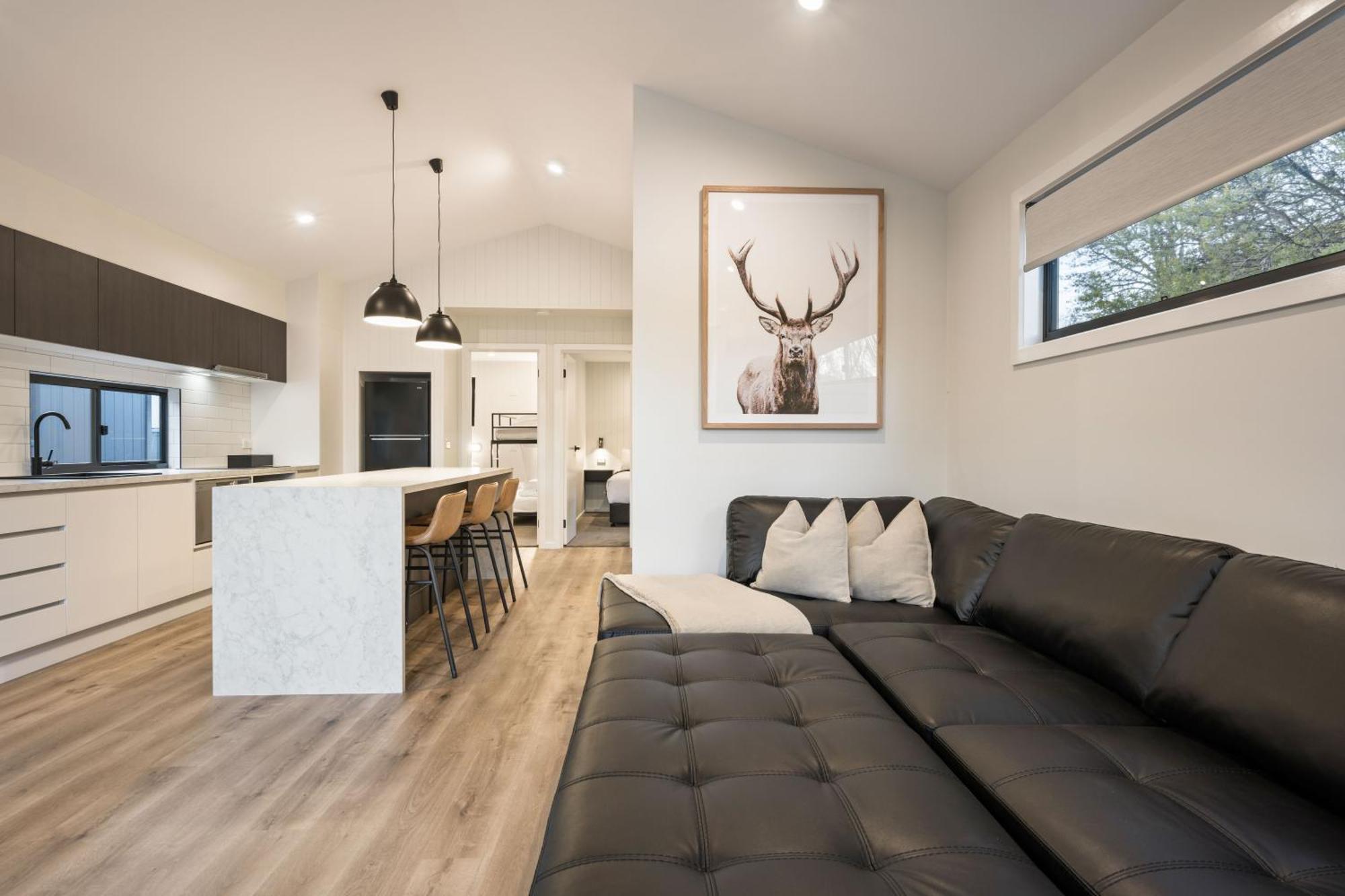 Riverside Holiday park 4*