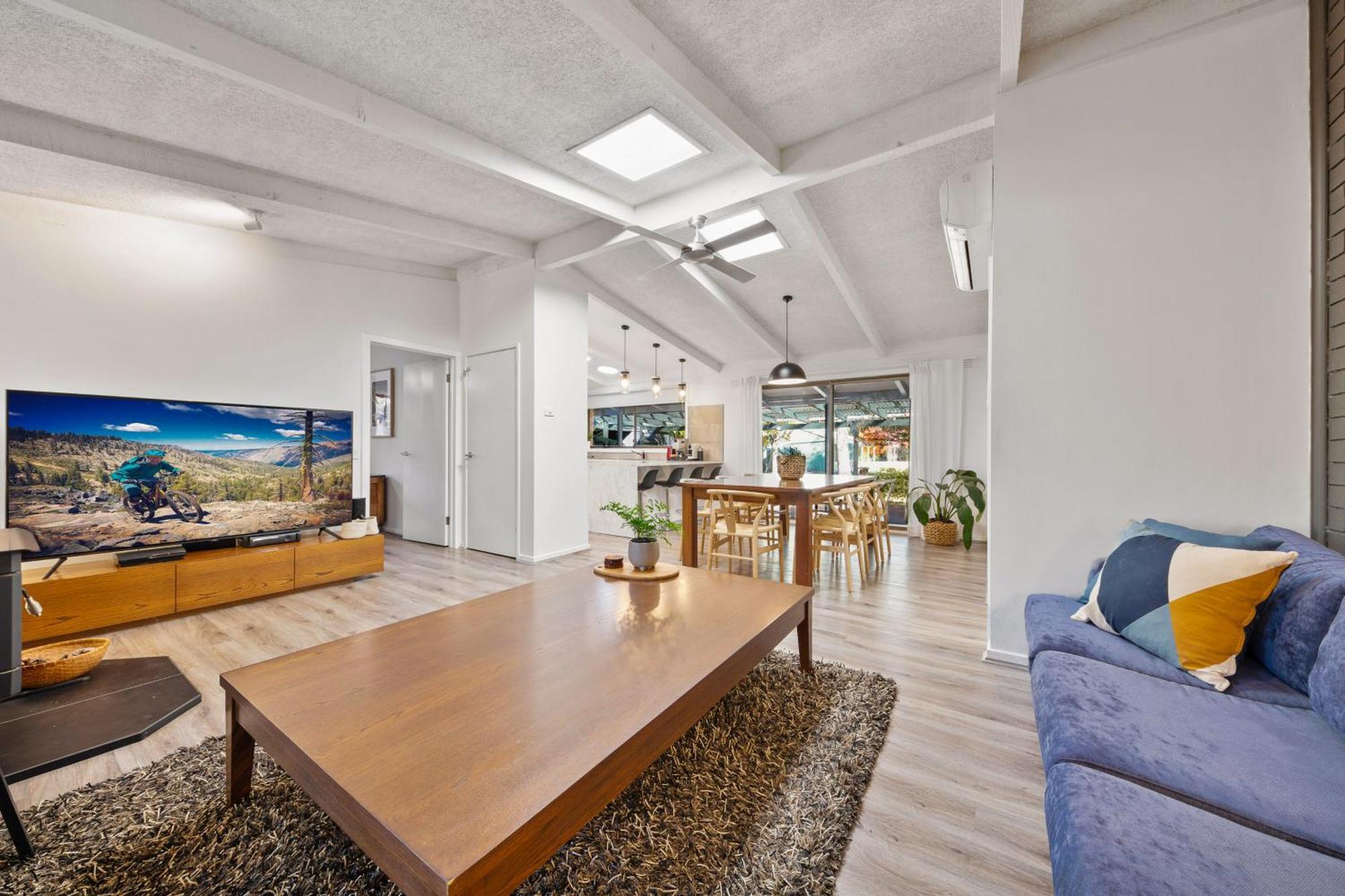 Ashwood Alpine House Holiday home Bright