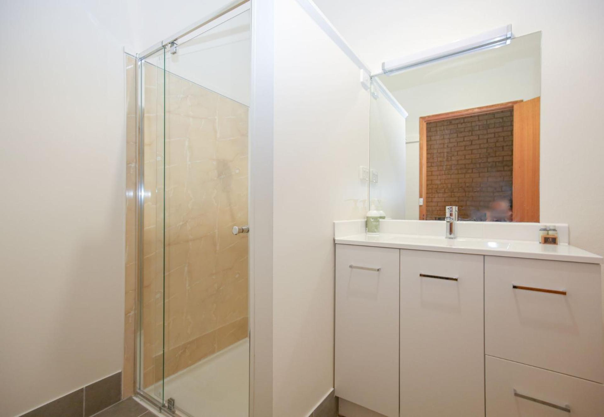 Cedar Units - 2 Holiday home *