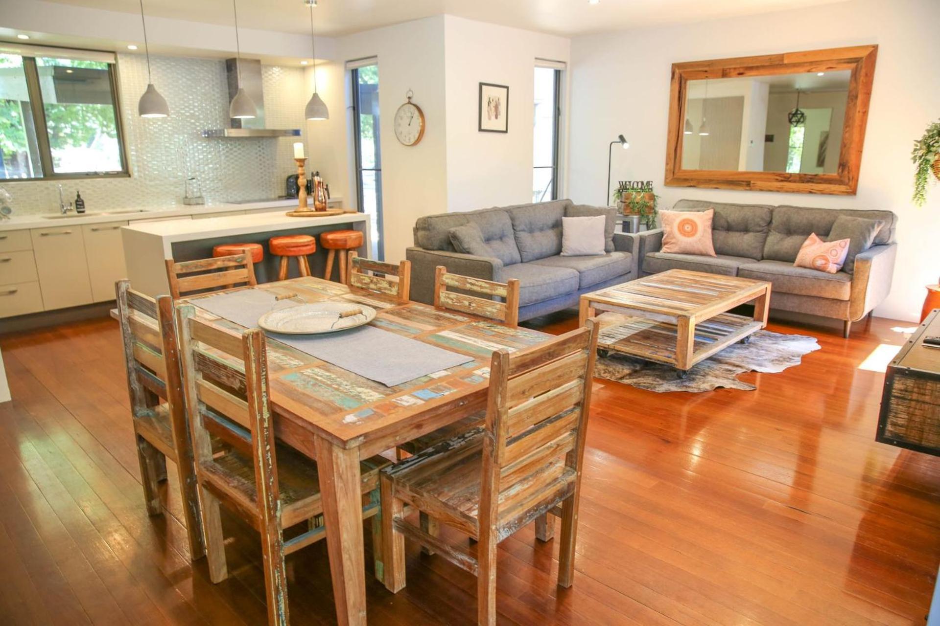 Chapter 11 Delany Holiday home Bright