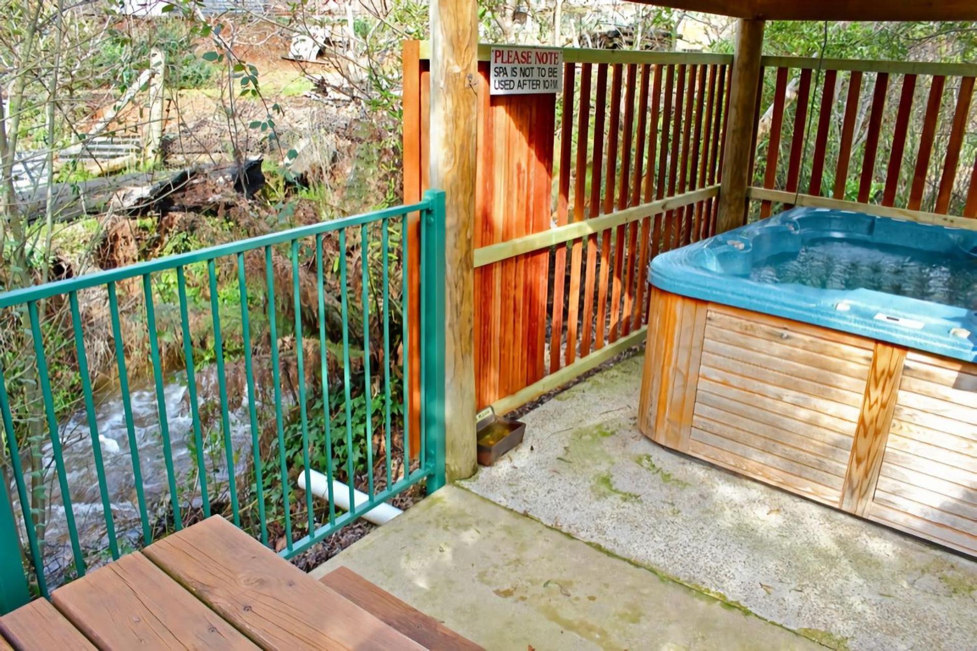 Homestay Cedar Units - 3 *