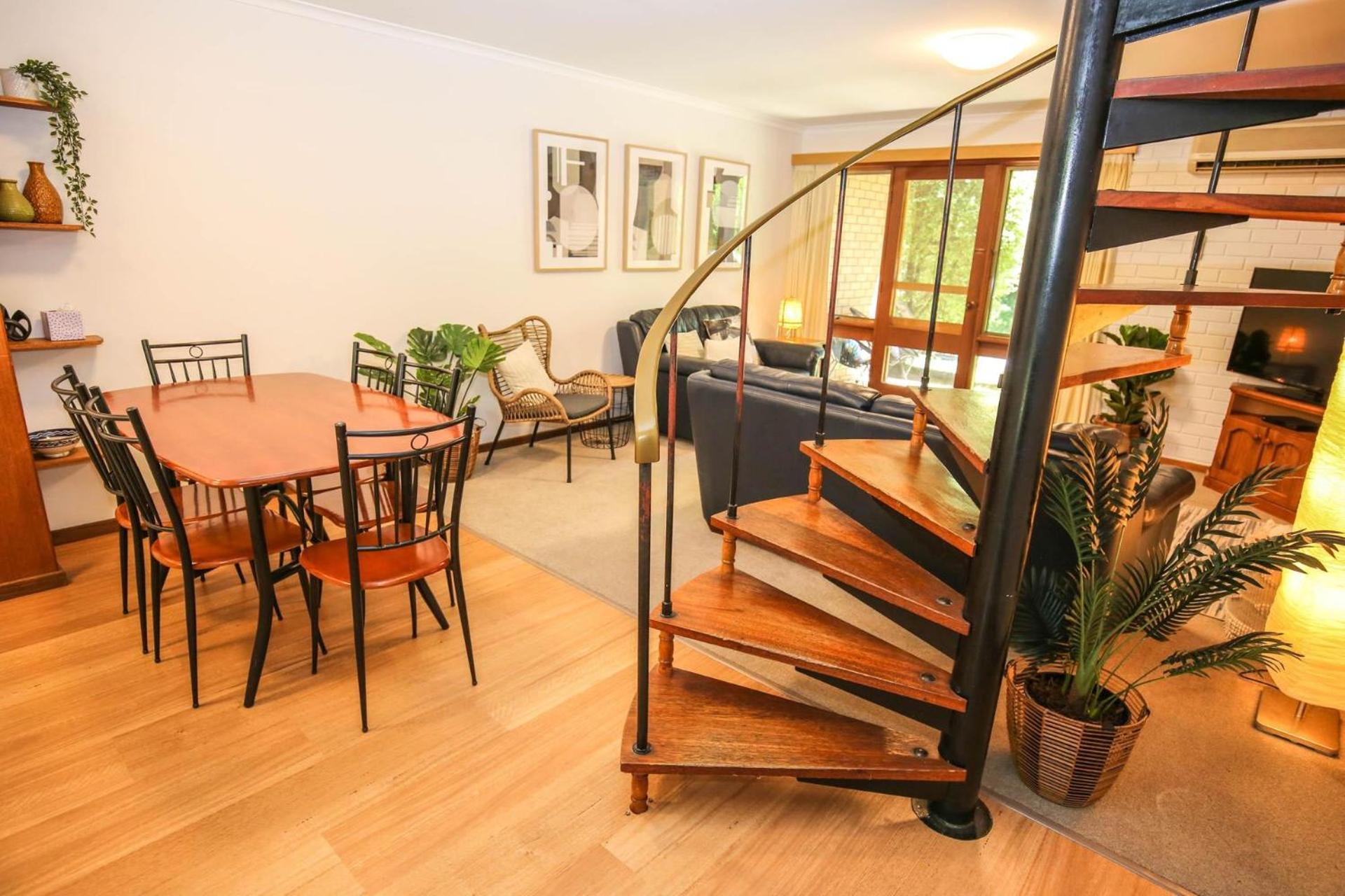 Cedar Units - 3 Homestay
