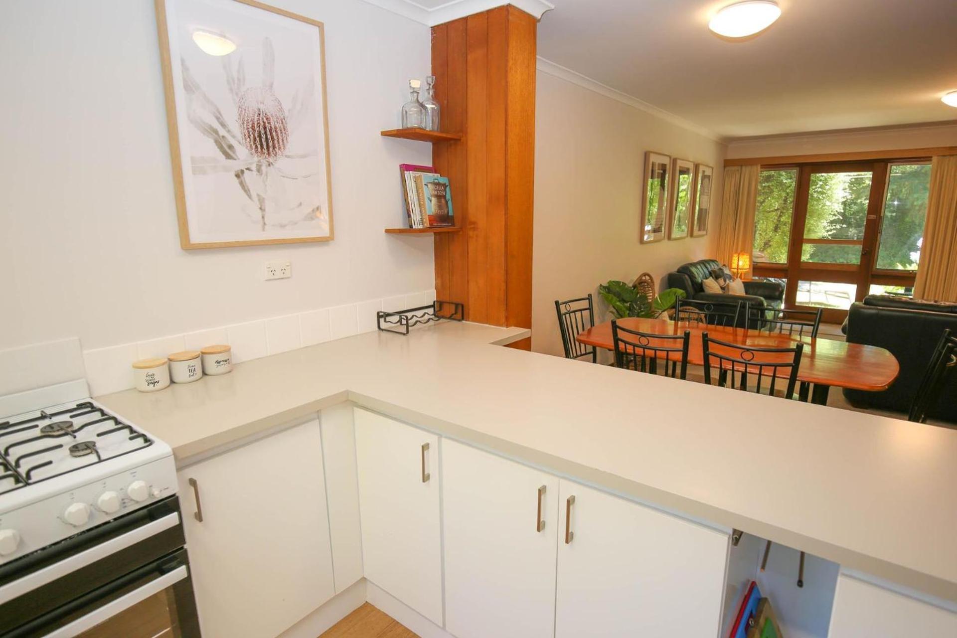 Homestay Cedar Units - 3 *