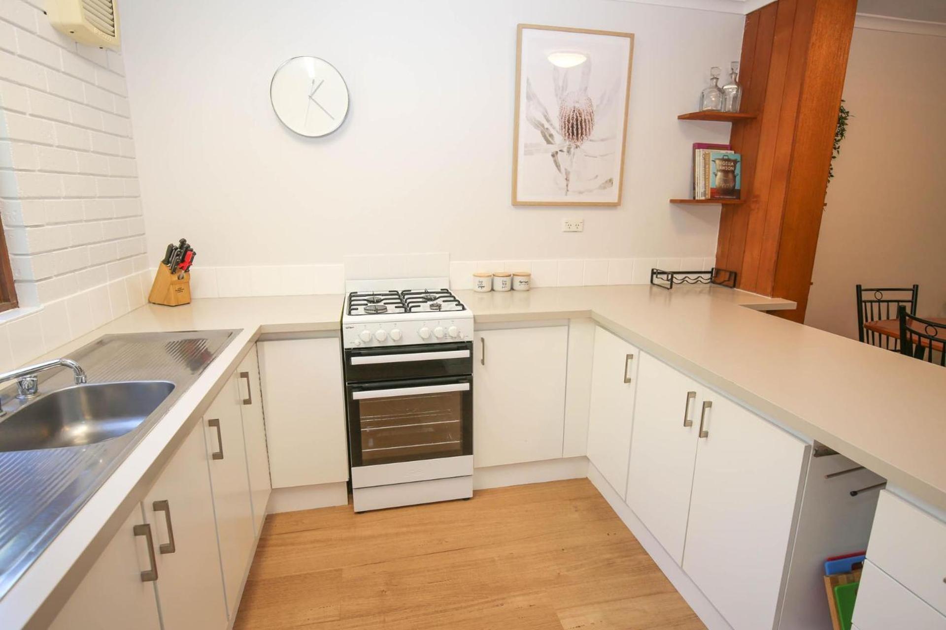 Homestay Cedar Units - 3