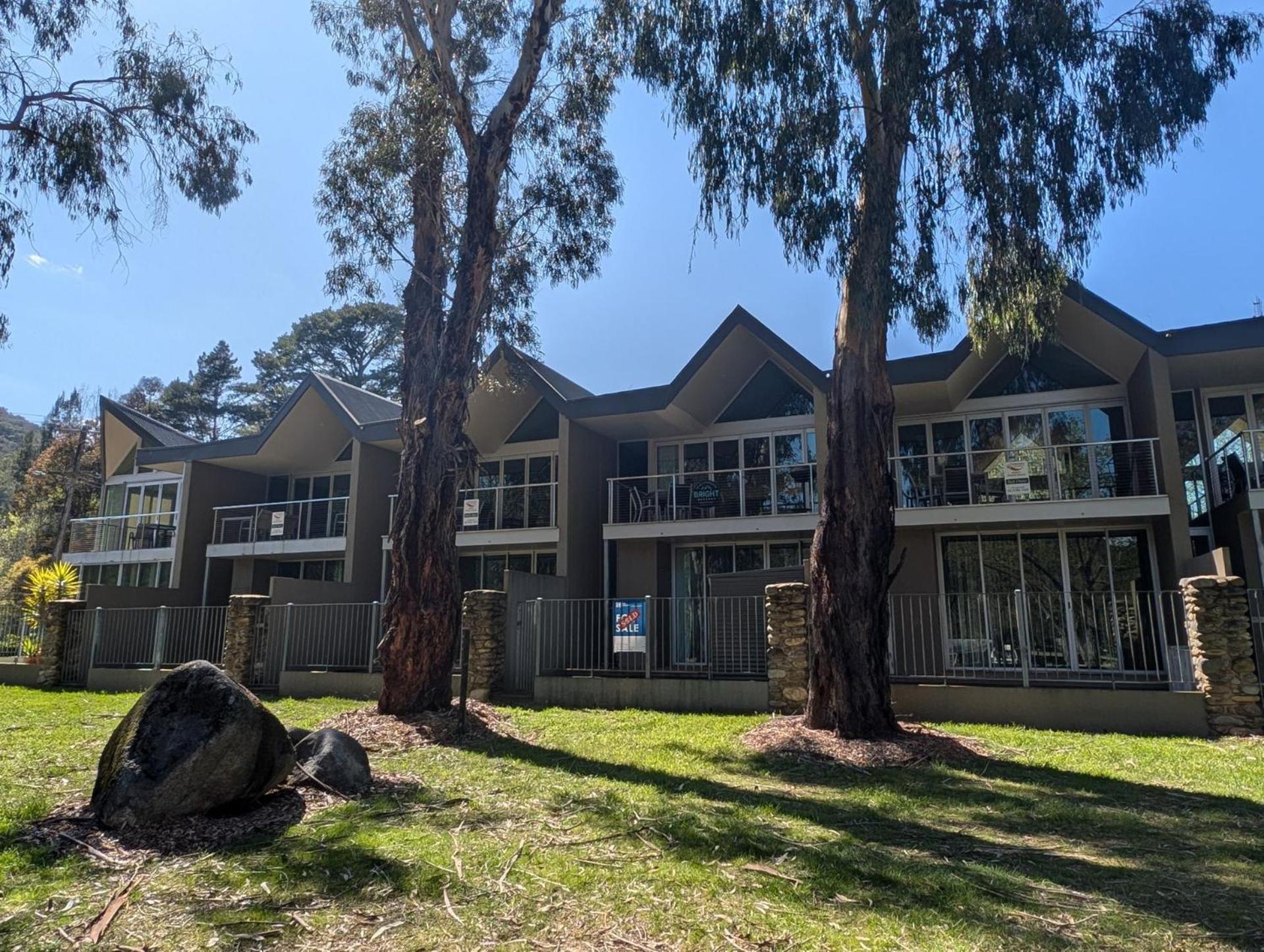 Unit 6 Centenary Park Townhouse Holiday home *