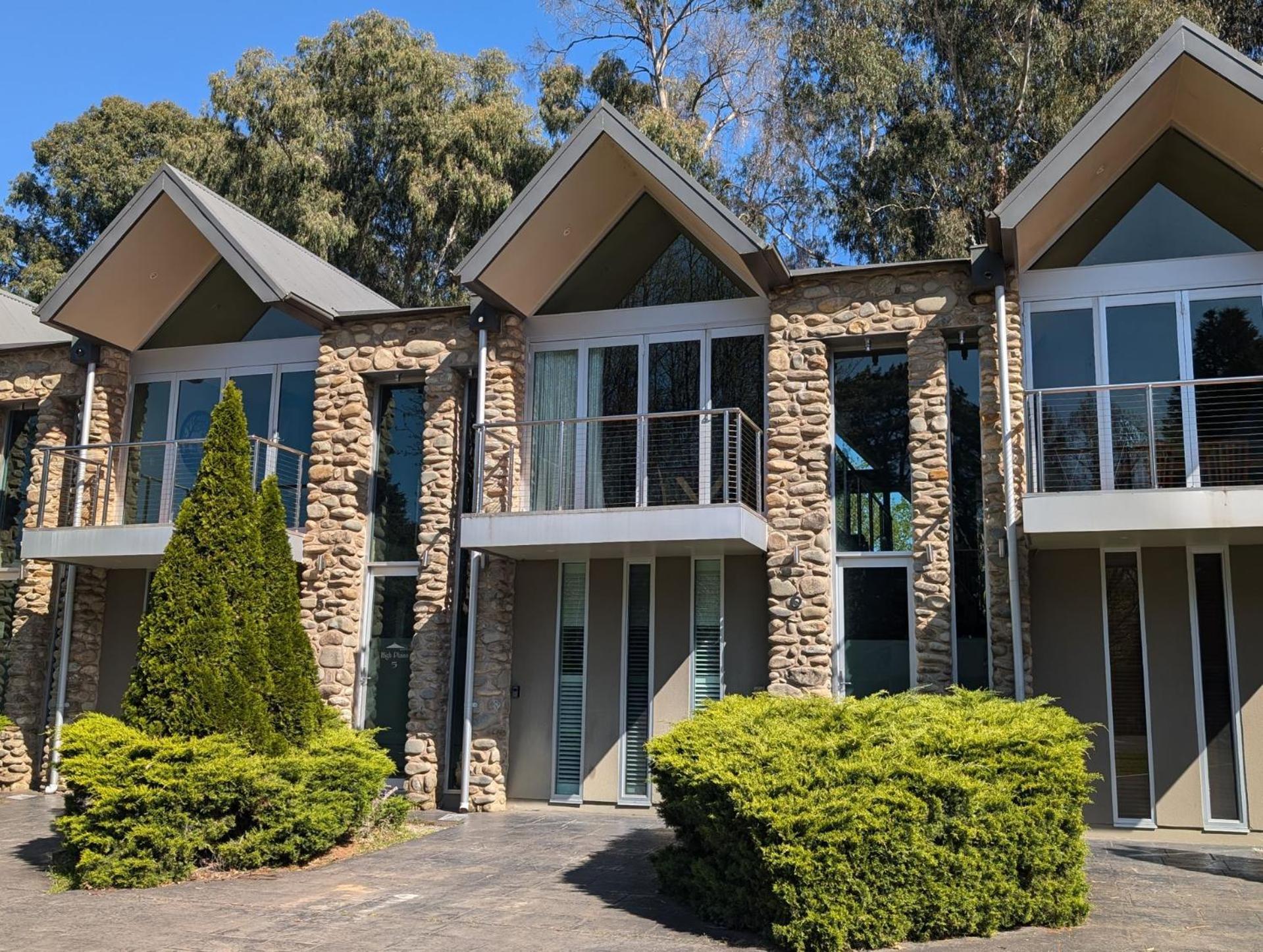 Unit 6 Centenary Park Townhouse Holiday home