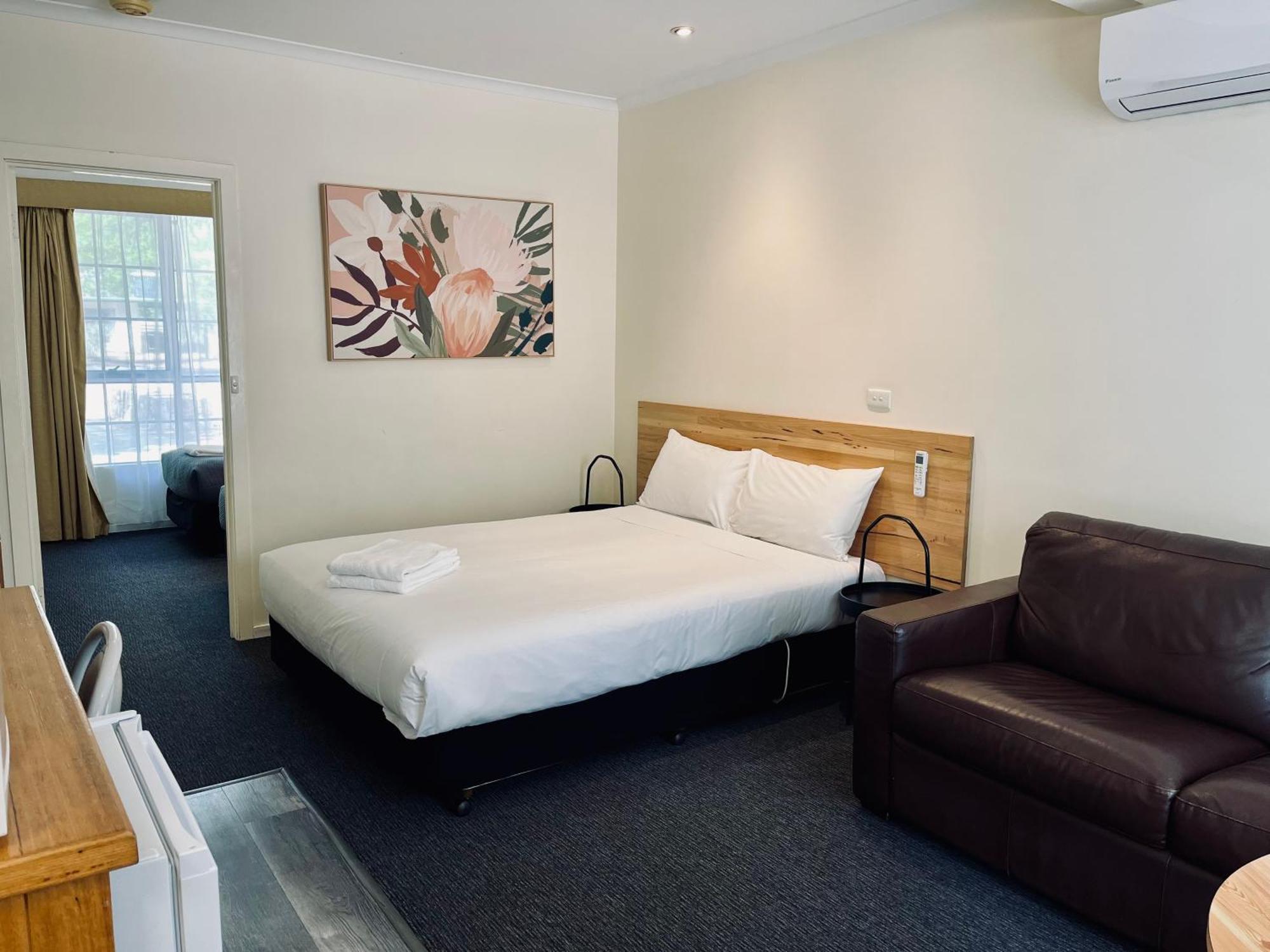 Motel Avenue Motor