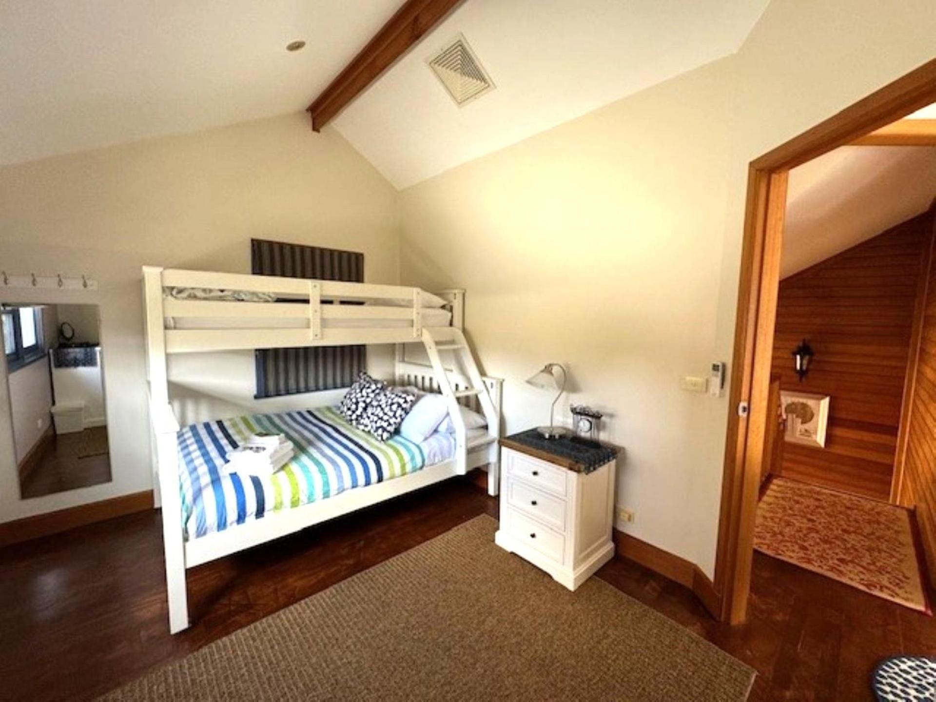 Holiday home Artee House - A Escape