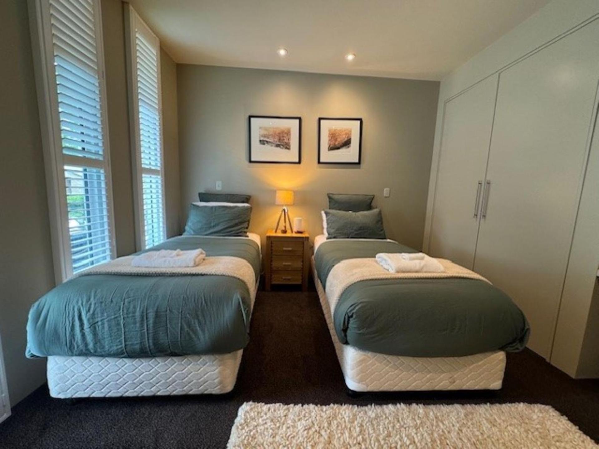 Unit 6 Centenary Park Townhouse Holiday home