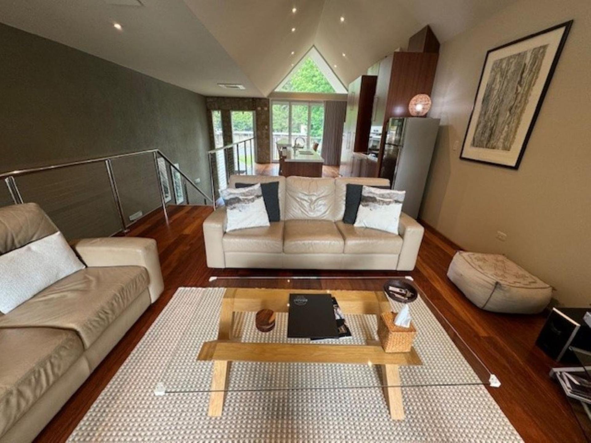Unit 6 Centenary Park Townhouse Holiday home