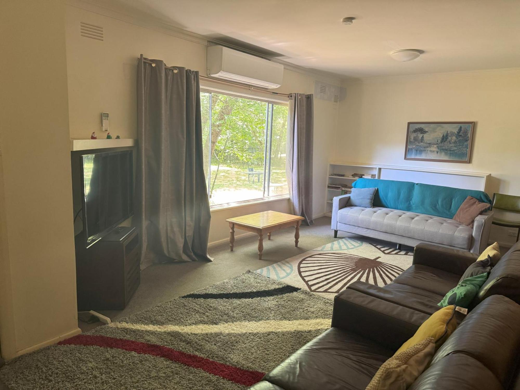 Ovensview On Riverside Apartment Bright