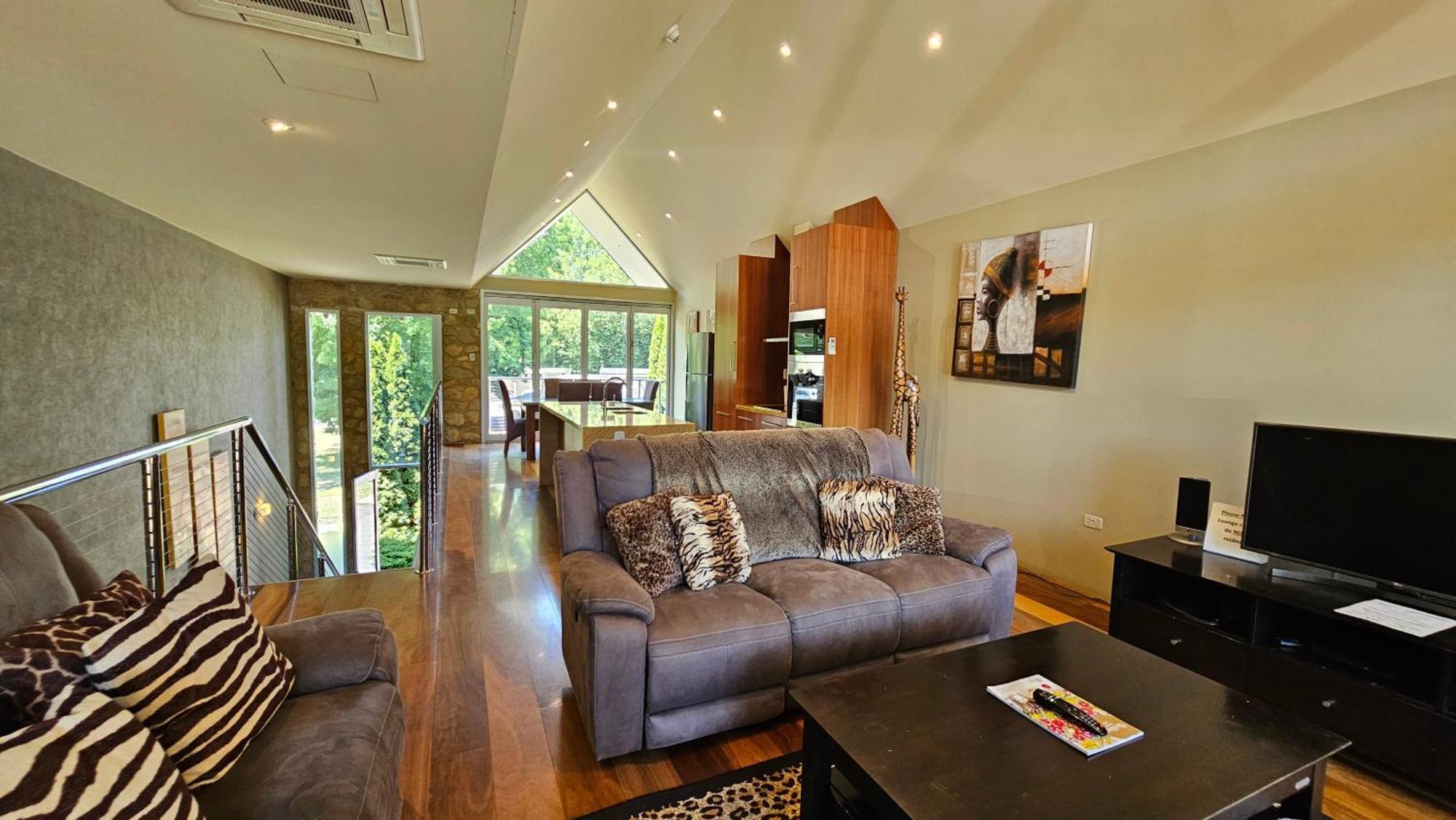 Centenary Peaks Riverview *