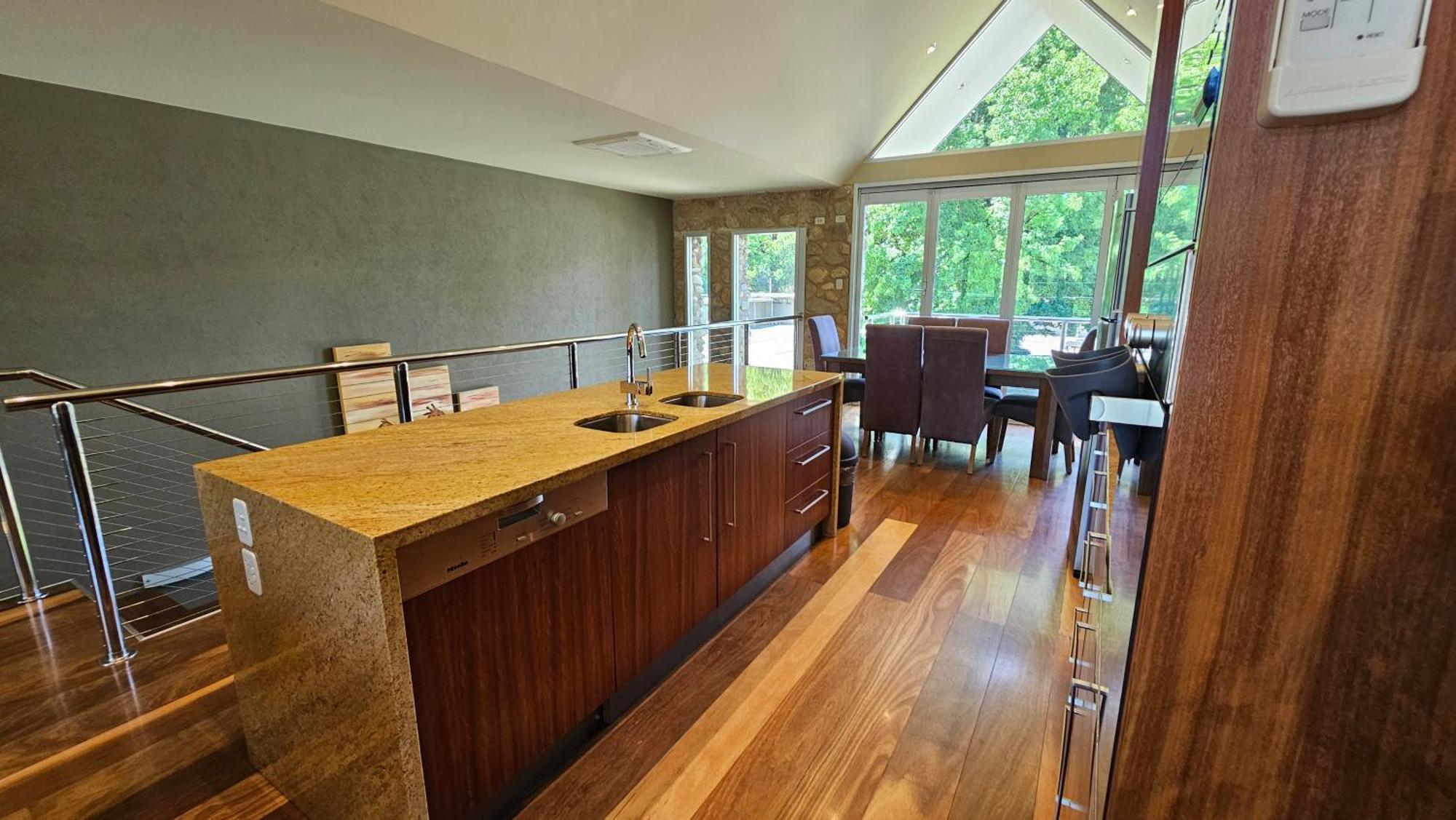 Centenary Peaks Riverview