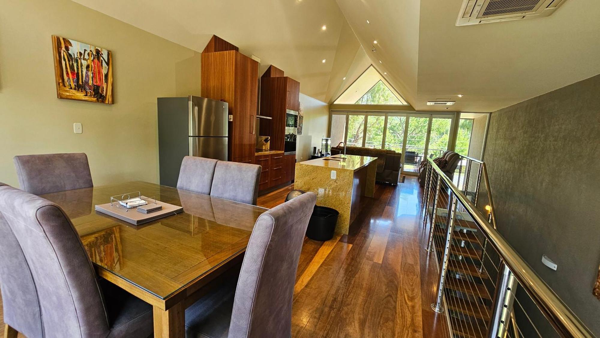 Centenary Peaks Riverview Holiday home