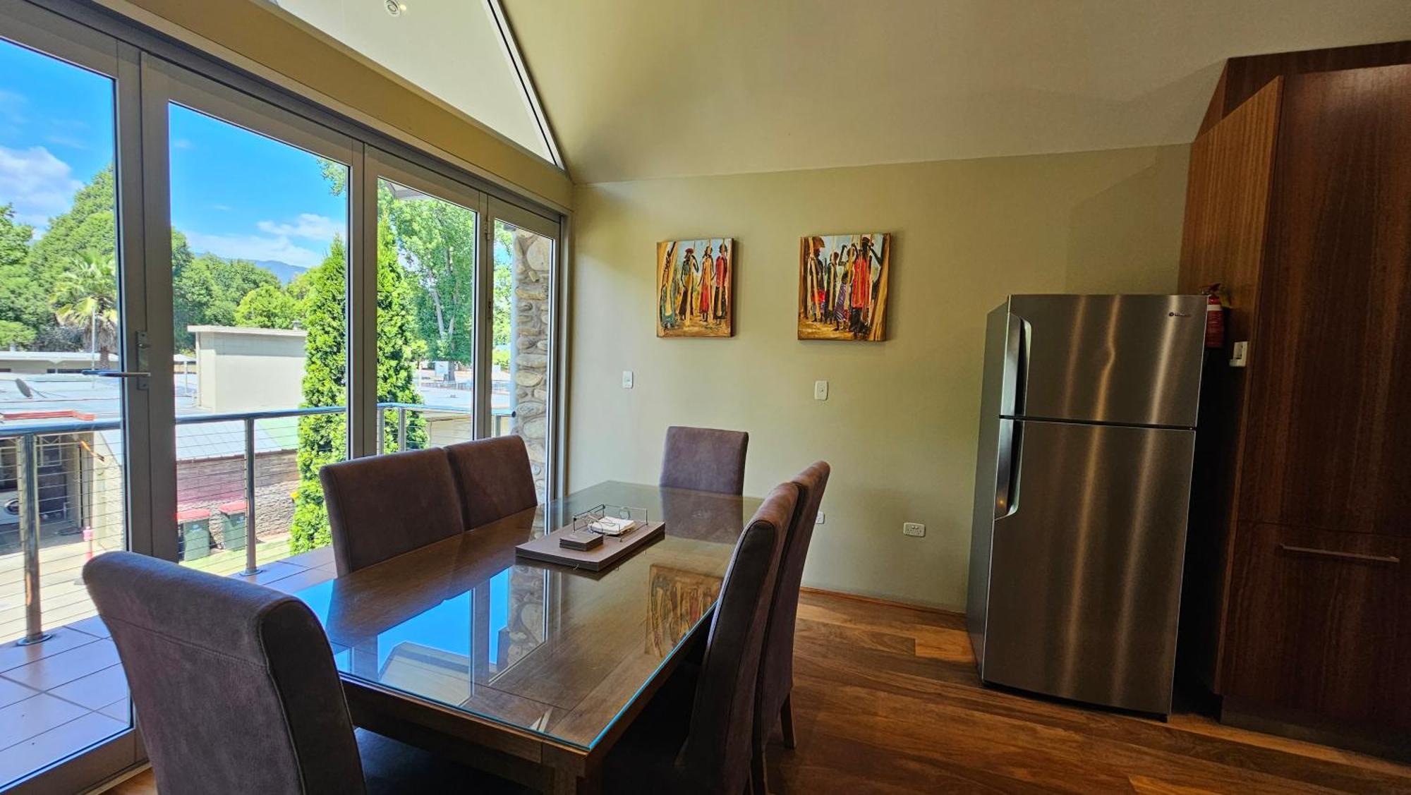 Centenary Peaks Riverview Holiday home *