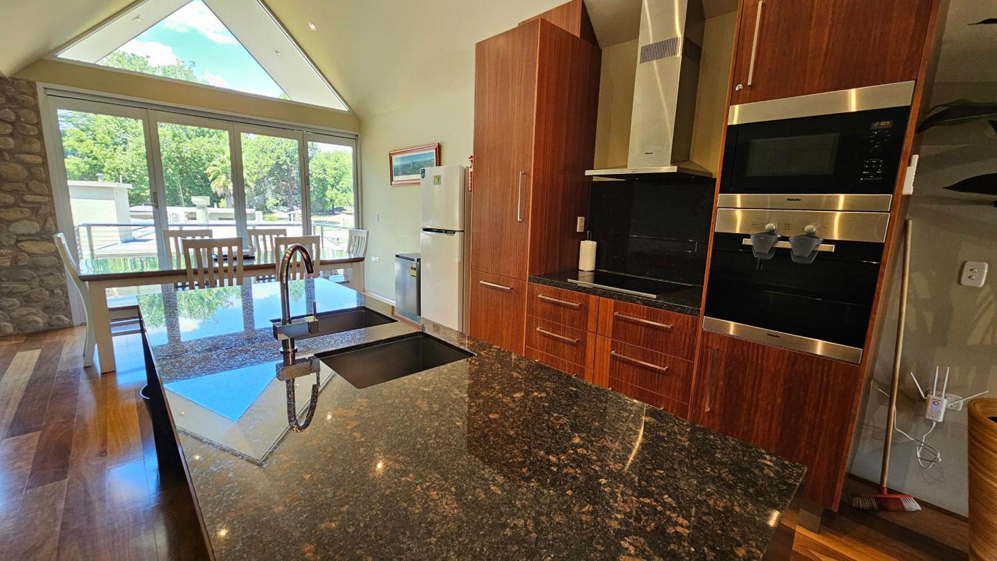 Centenary Peaks Riverview Holiday home