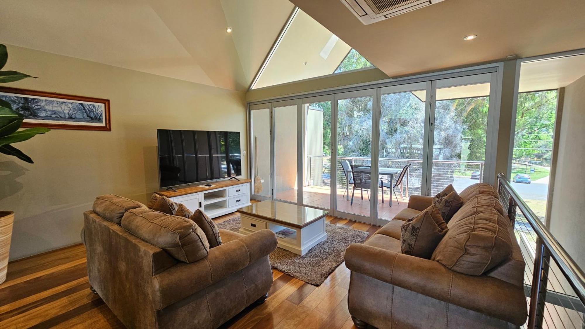 Centenary Peaks Riverview Holiday home *