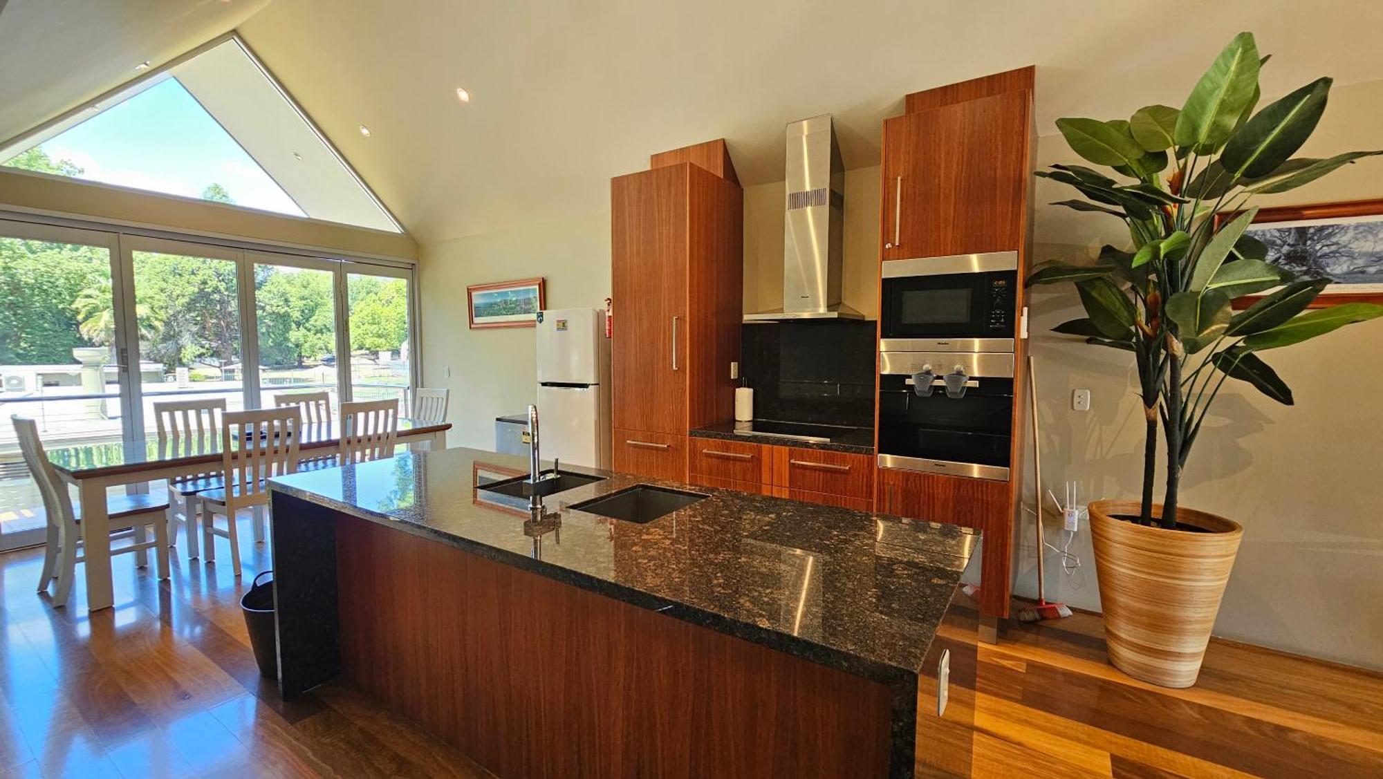 Centenary Peaks Riverview Holiday home