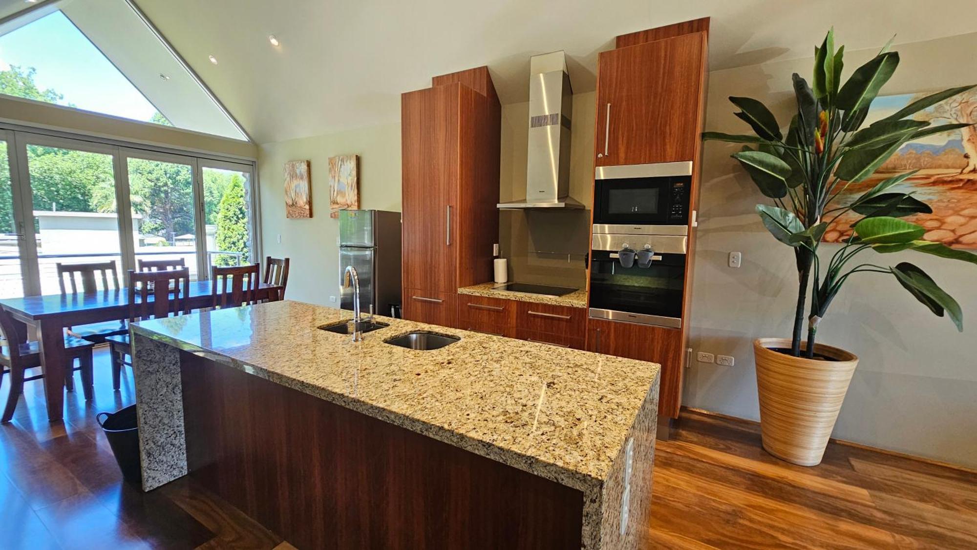 Centenary Peaks Riverview