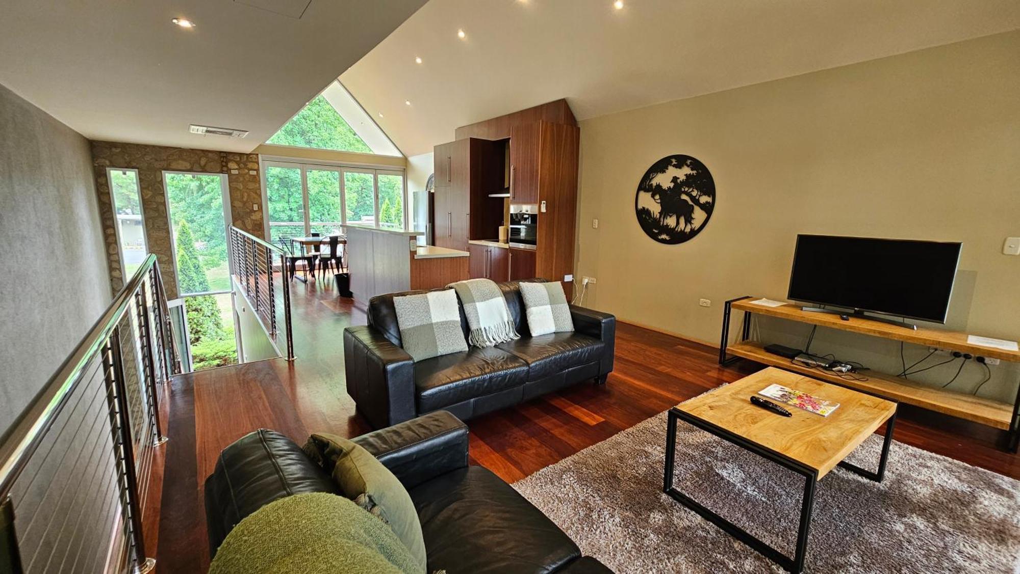 Centenary Peaks Riverview Bright