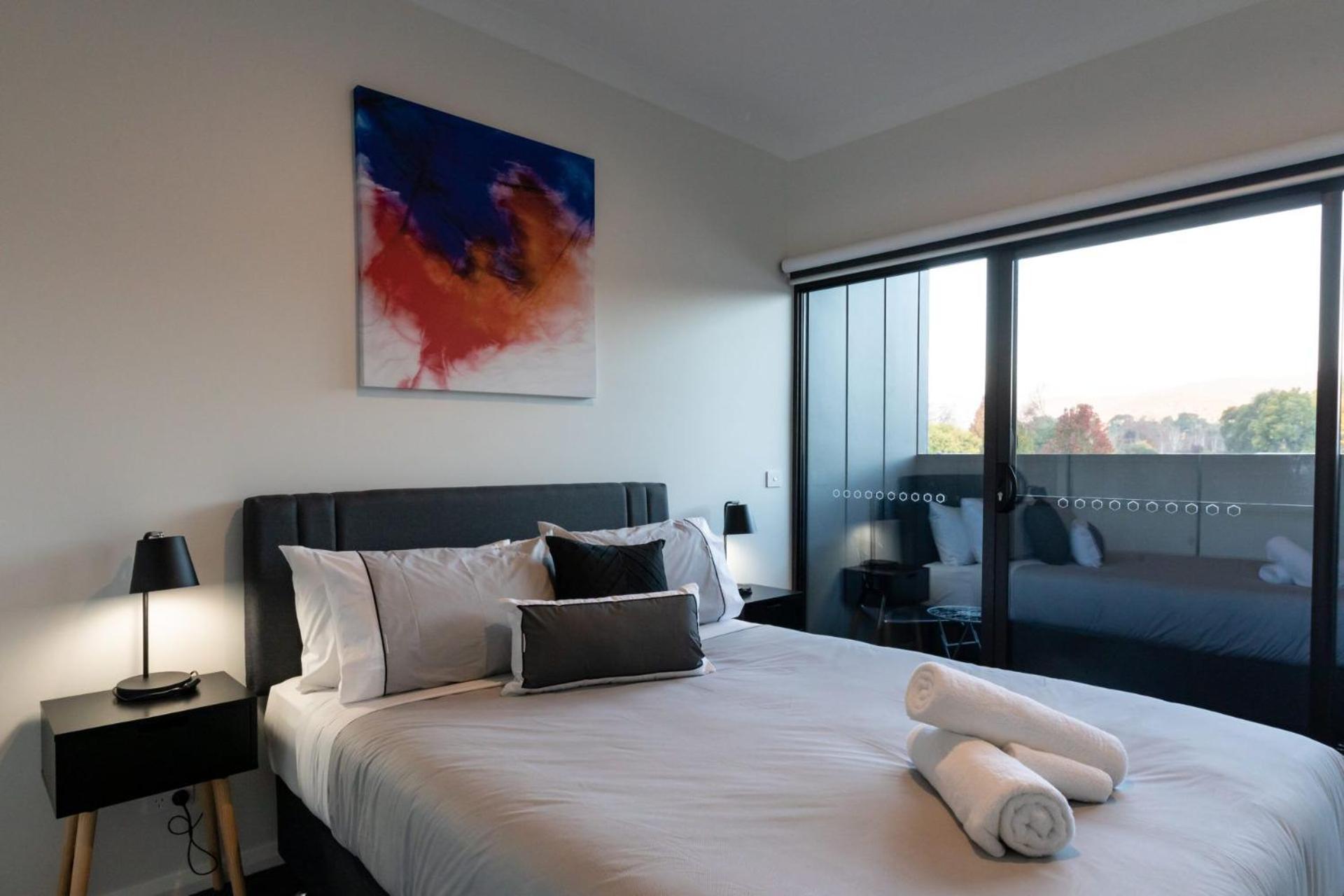 Mountain Mist Retreat - 5 Bedrooms Holiday home