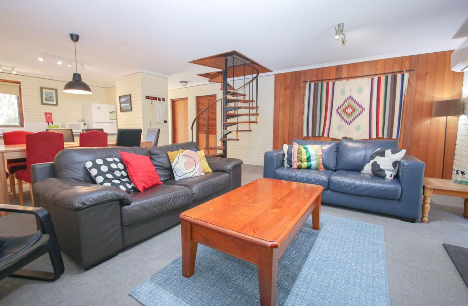 Cedar Units - 1 Holiday home *