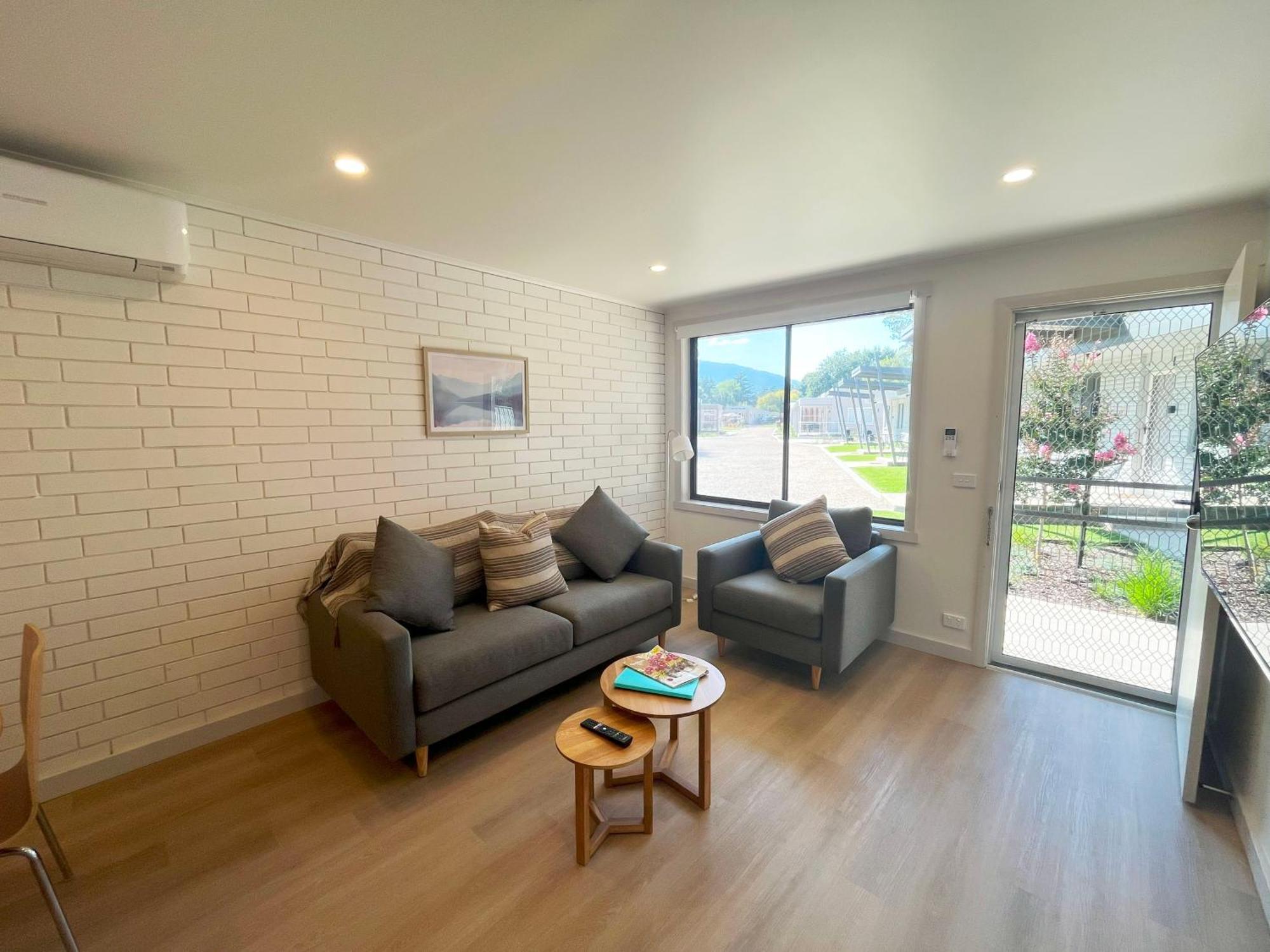 Tasman - South 4* Bright