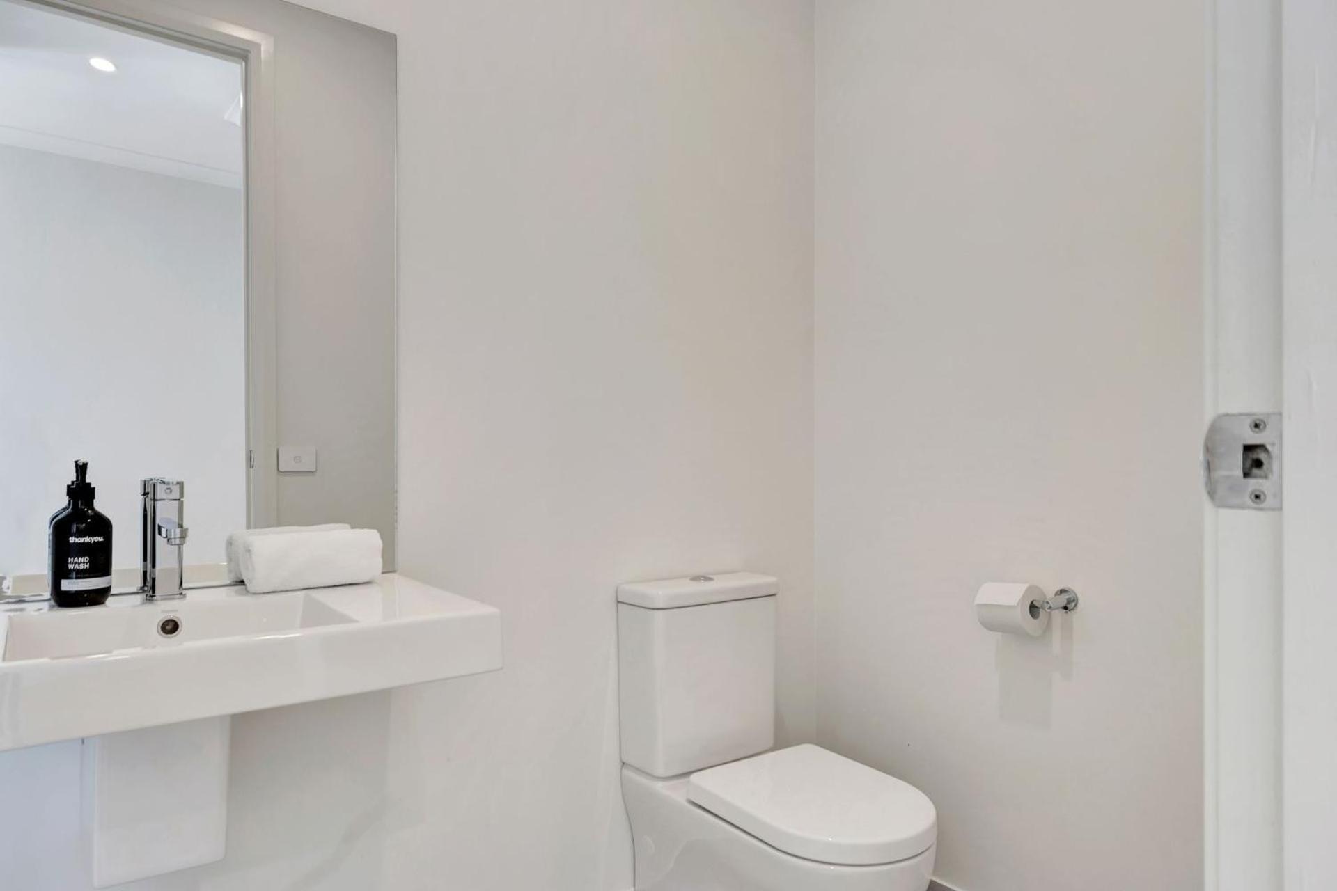 Mountain Mist Retreat - 5 Bedrooms Holiday home *