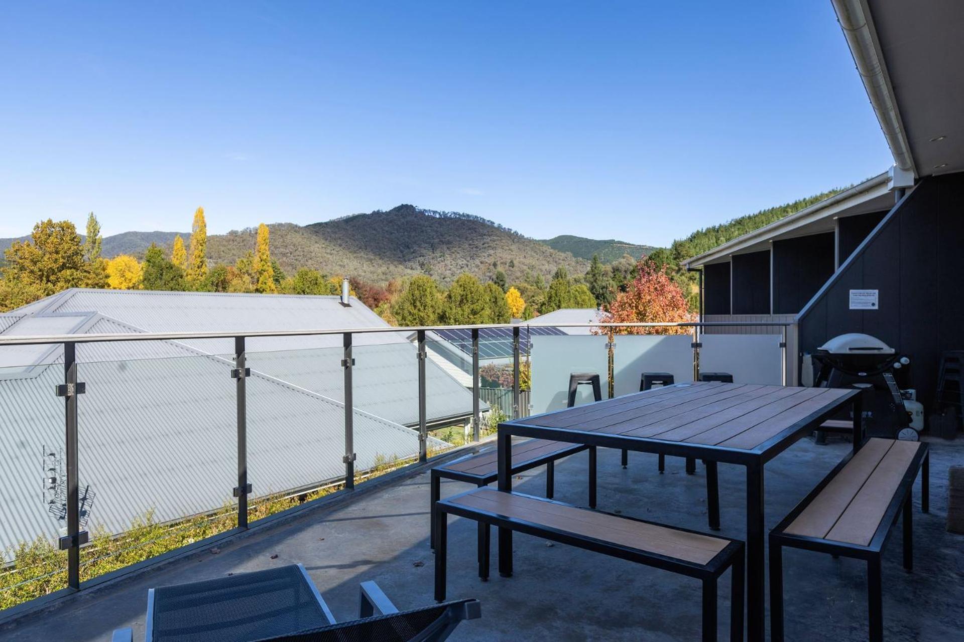 Holiday home Mountain Mist Retreat - 5 Bedrooms Bright