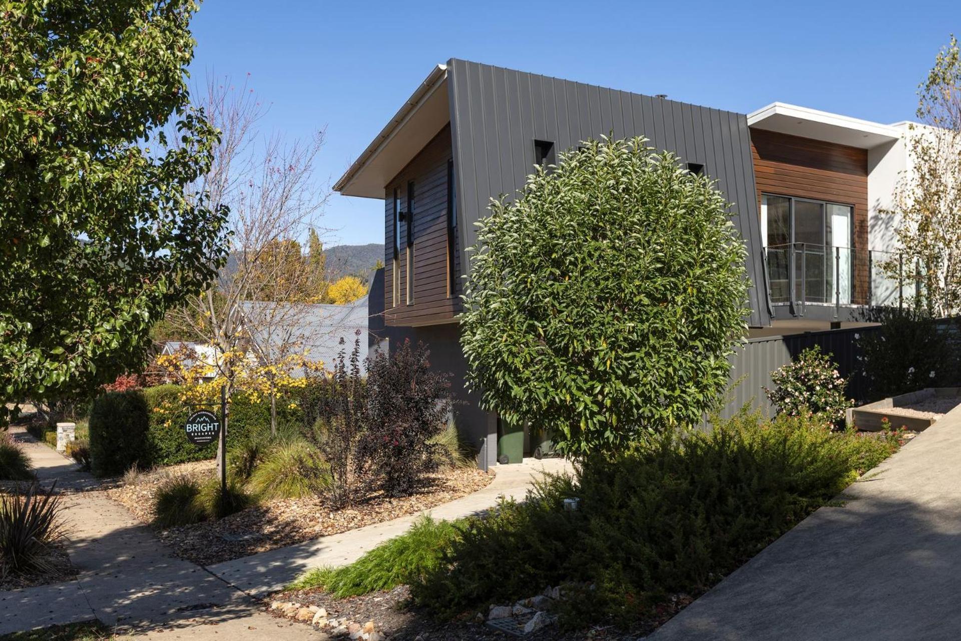 Mountain Mist Retreat - 5 Bedrooms
