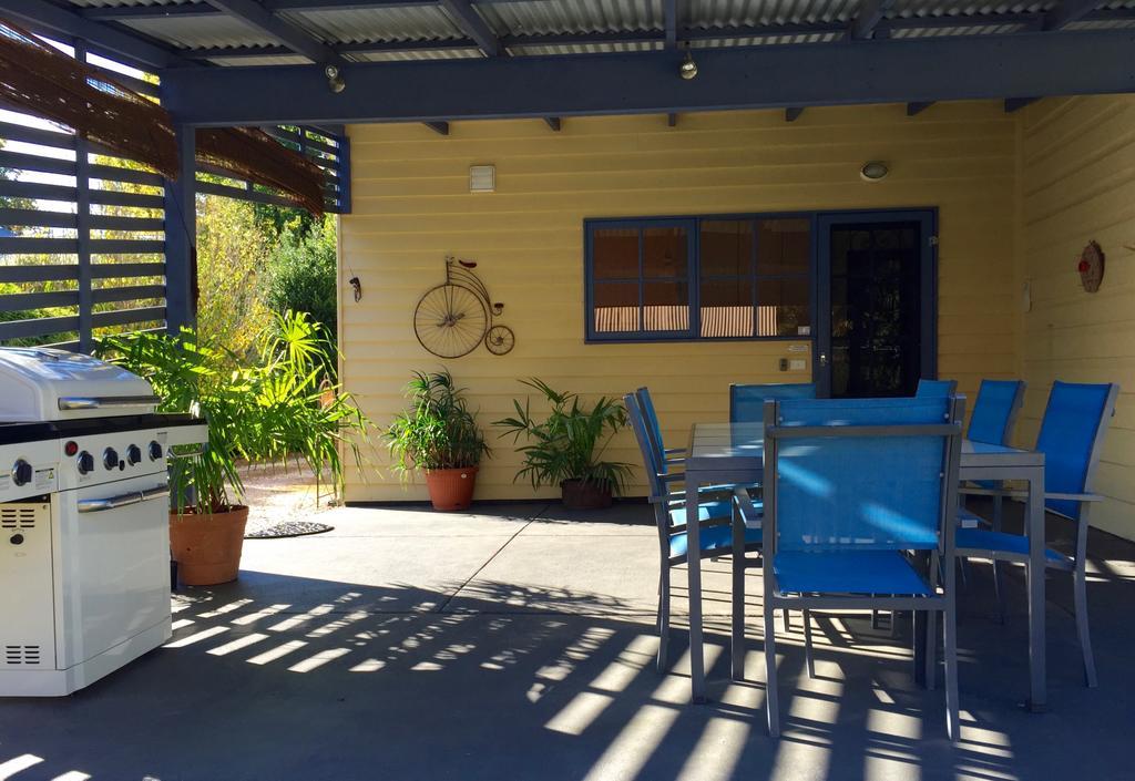 Eugenie 1930s Art Deco Holiday home