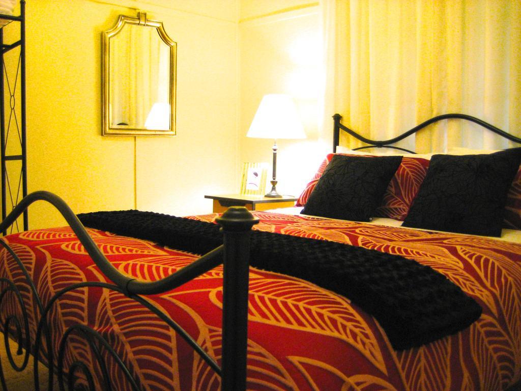 Eugenie 1930s Art Deco Holiday home *