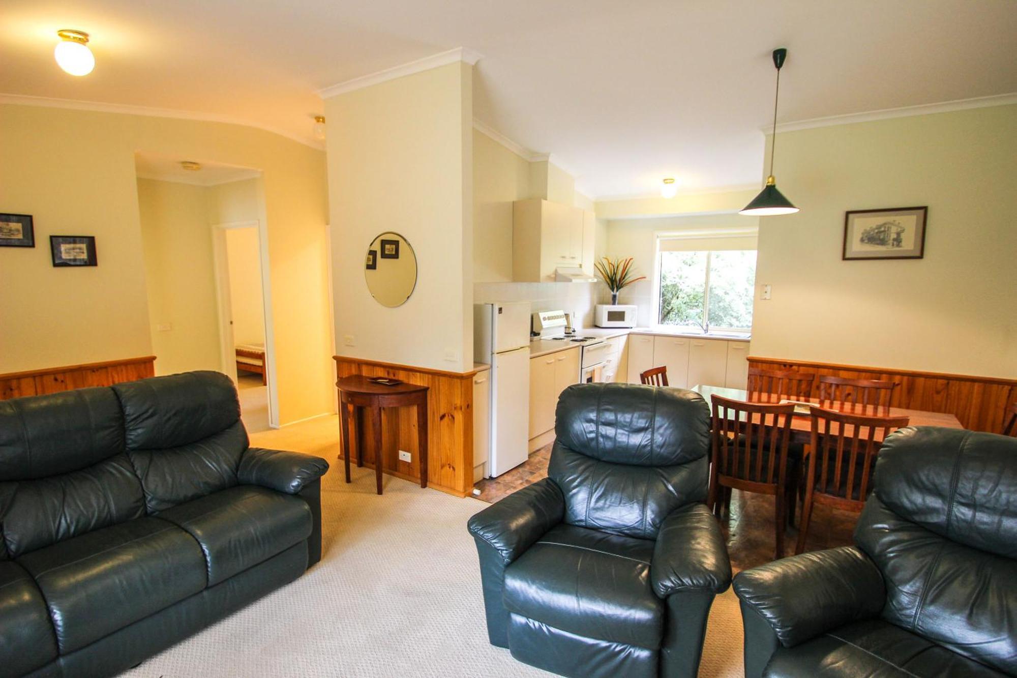 Silver Birches Holiday Unit 10 *