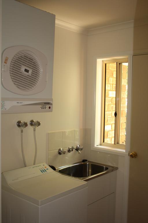 Apartment 4 Autumn Grove Bright